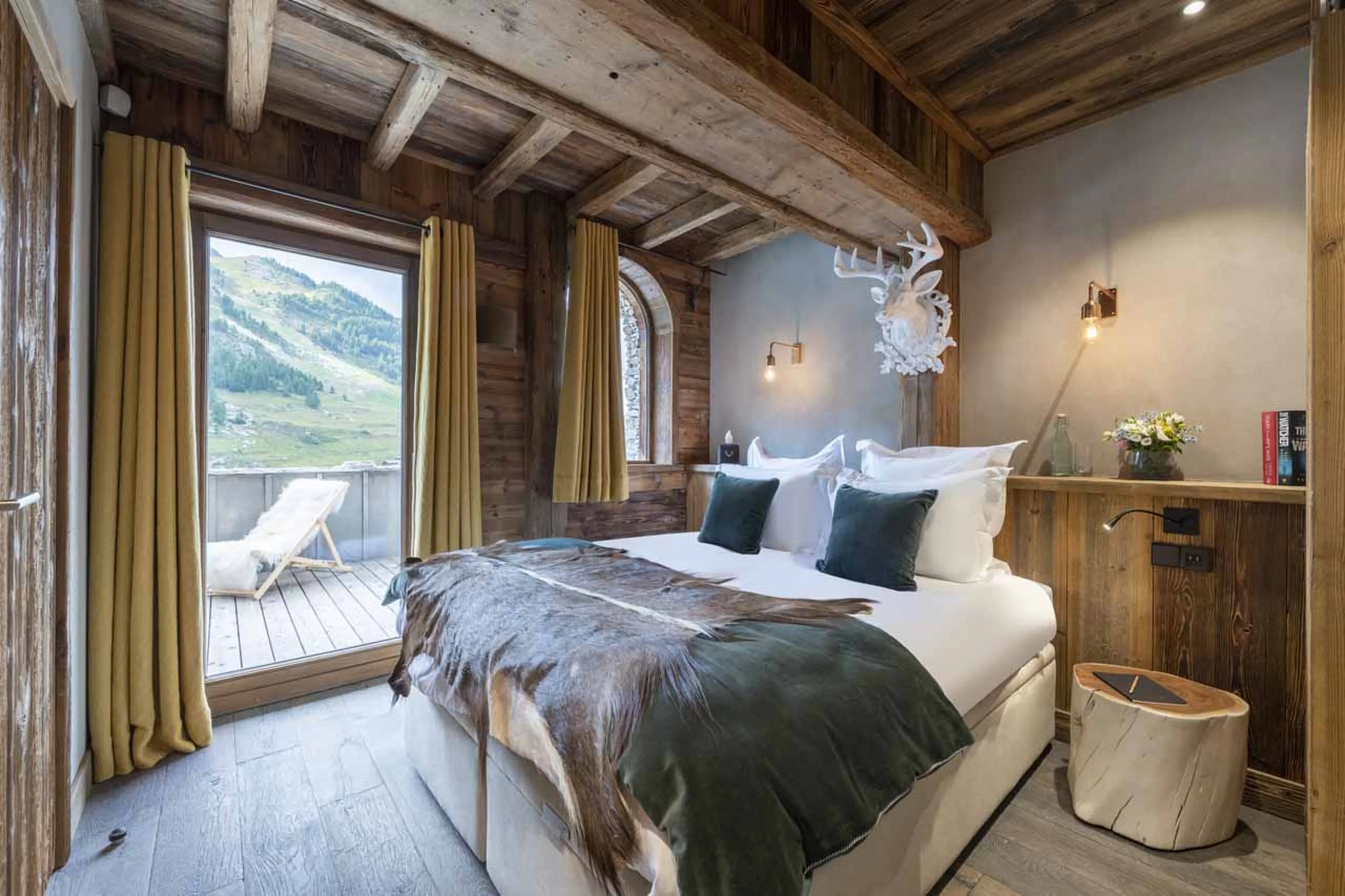 Bedroom five at Chalet Face a Face in Val d'Isere