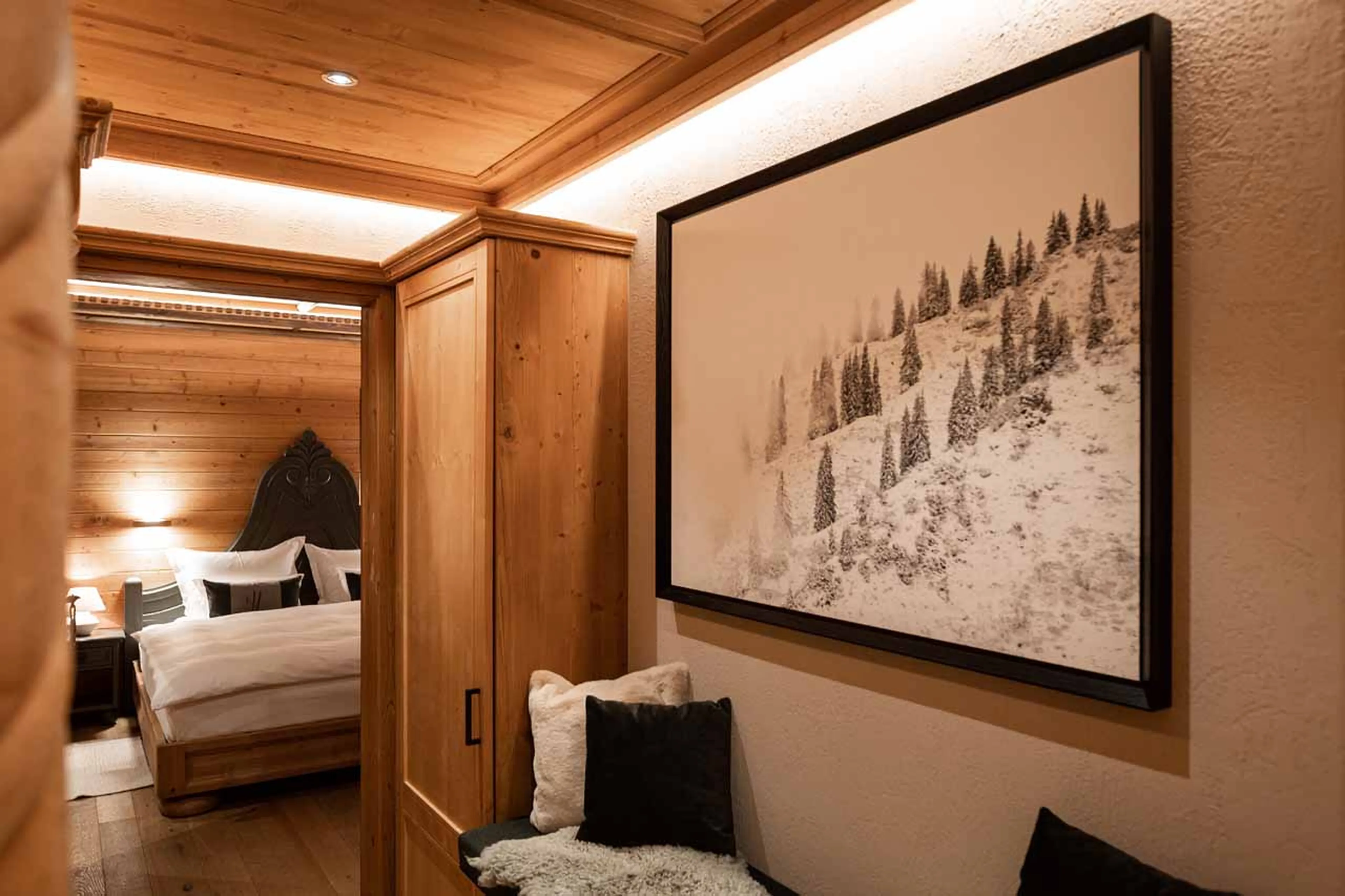 Entrance to bedroom three at Chalet Falcon in Lech