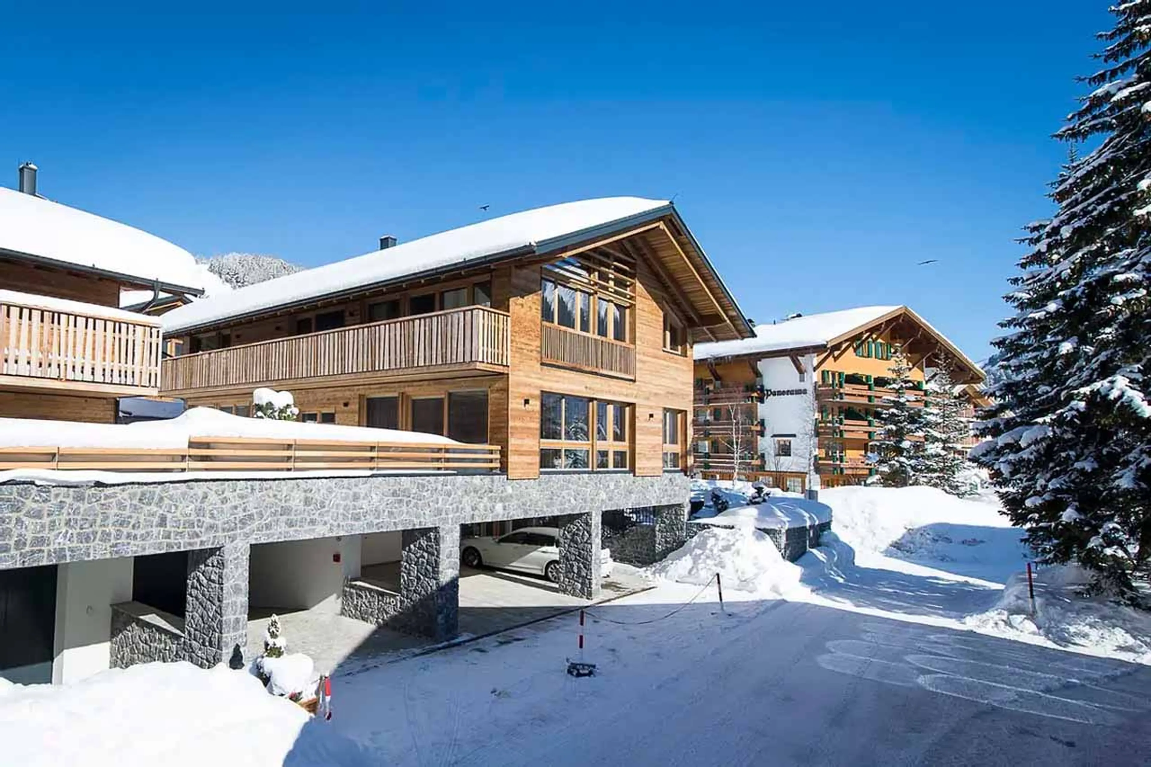 Exterior of Chalet Falcon in Lech