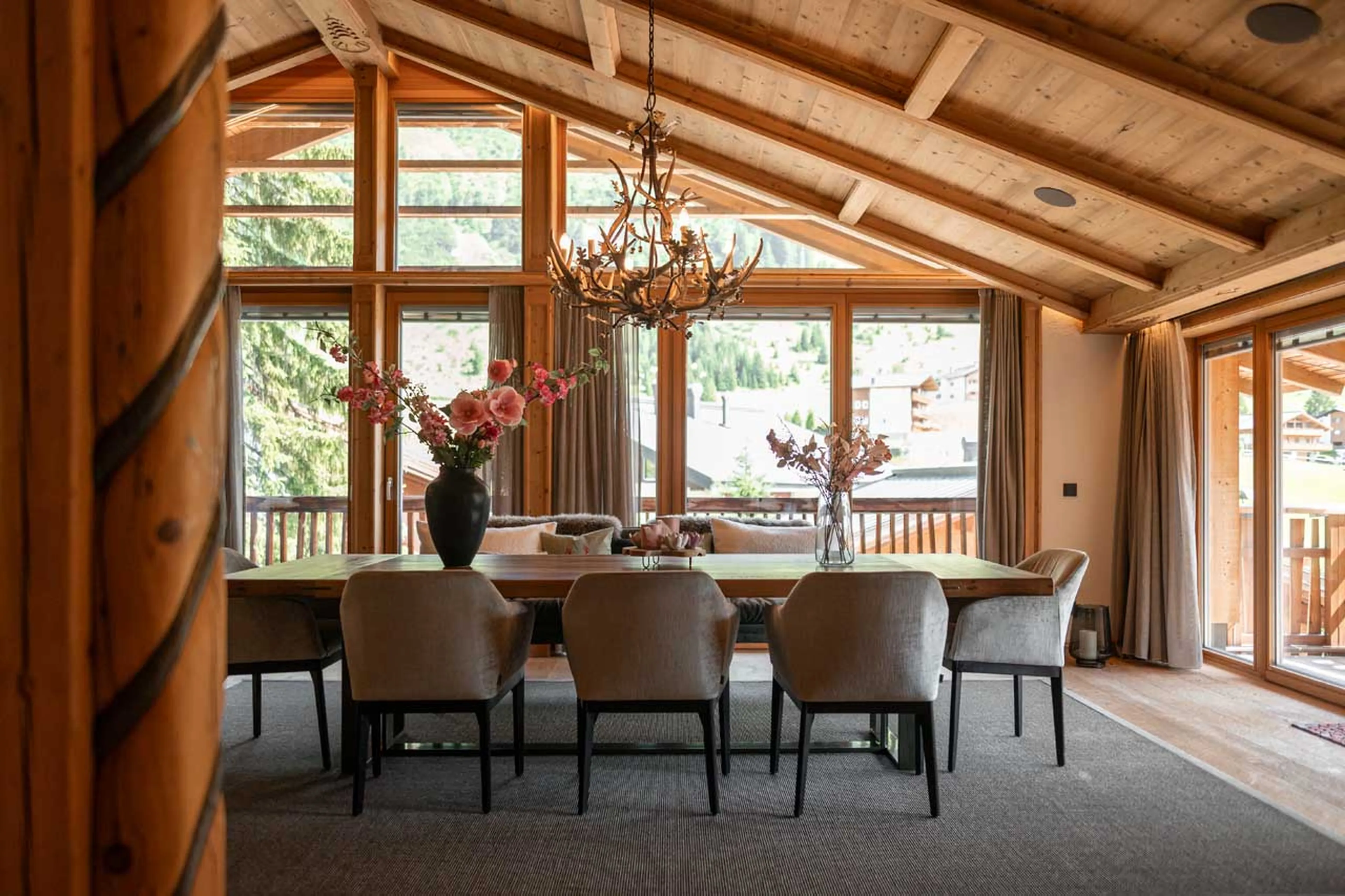 Dining room at Chalet Falcon in Lech