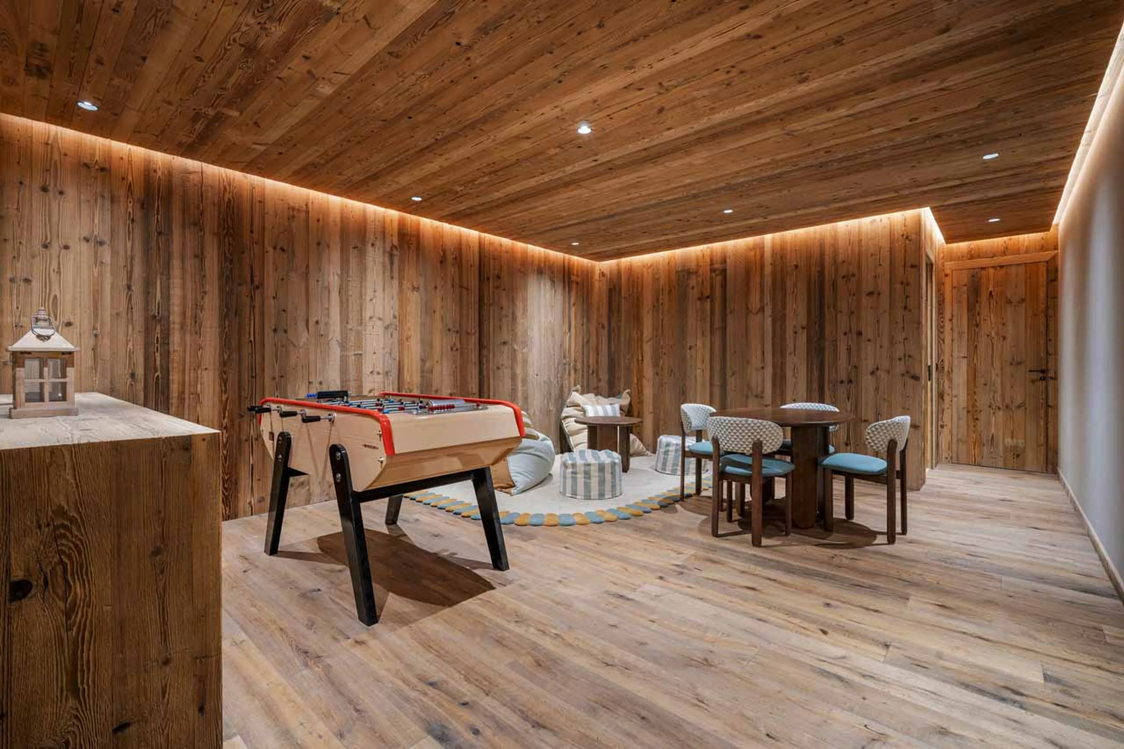 Games room at Chalet Flocon des Iles in St Martin de Belleville