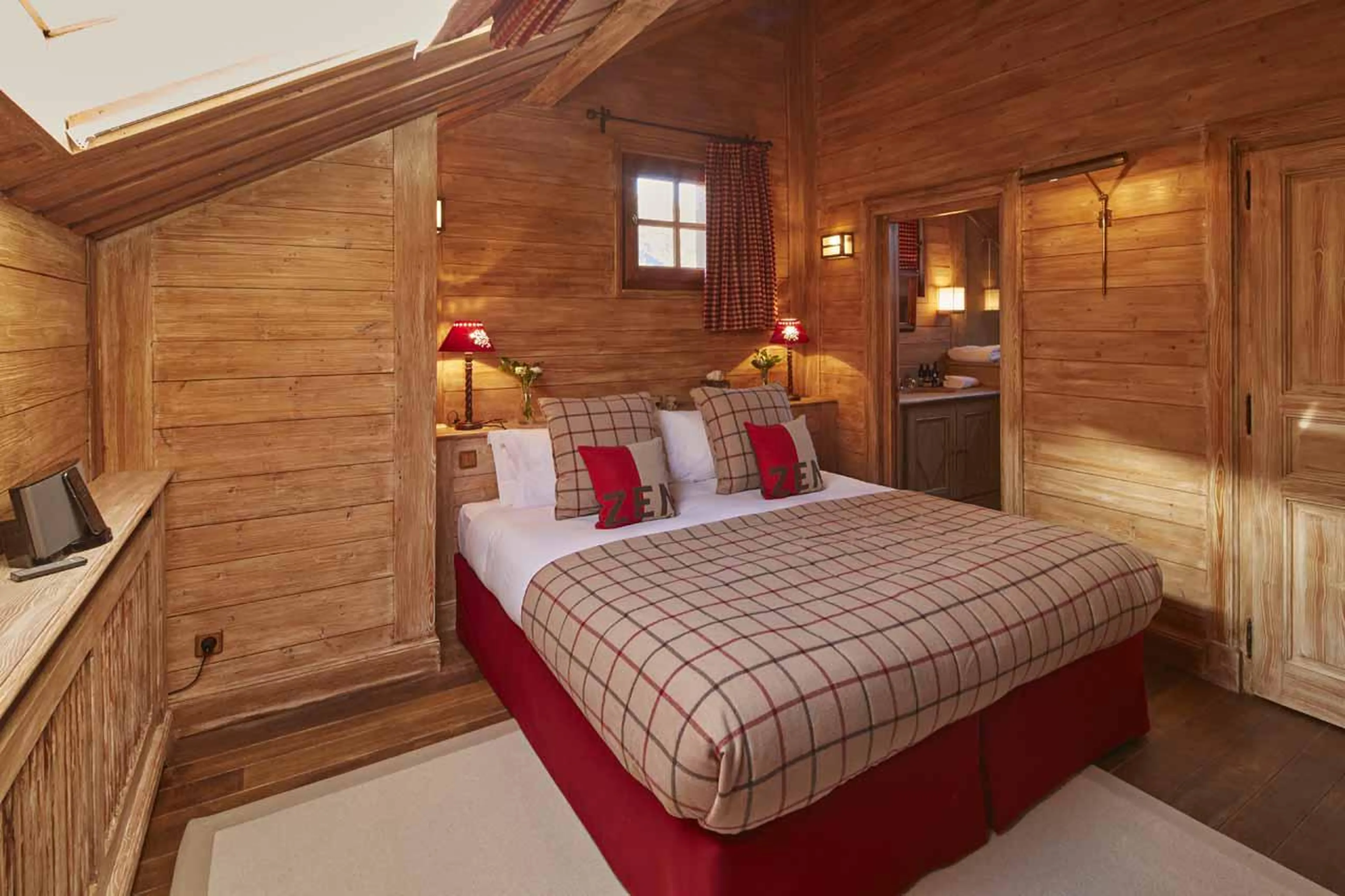 Bedroom four at Chalet Foinsbois in Meribel