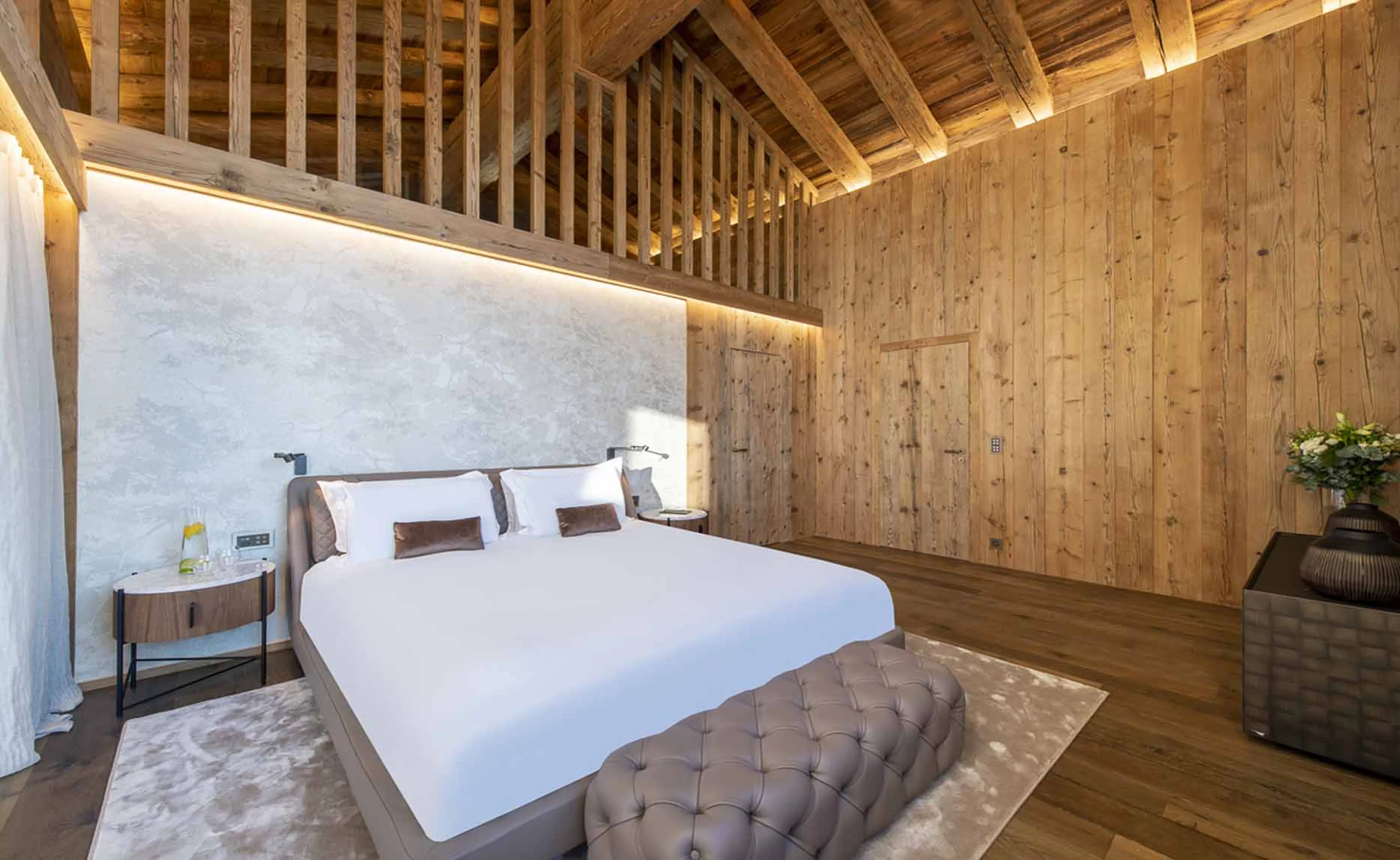 Spacious master suite at Chalet Foulon in Verbier