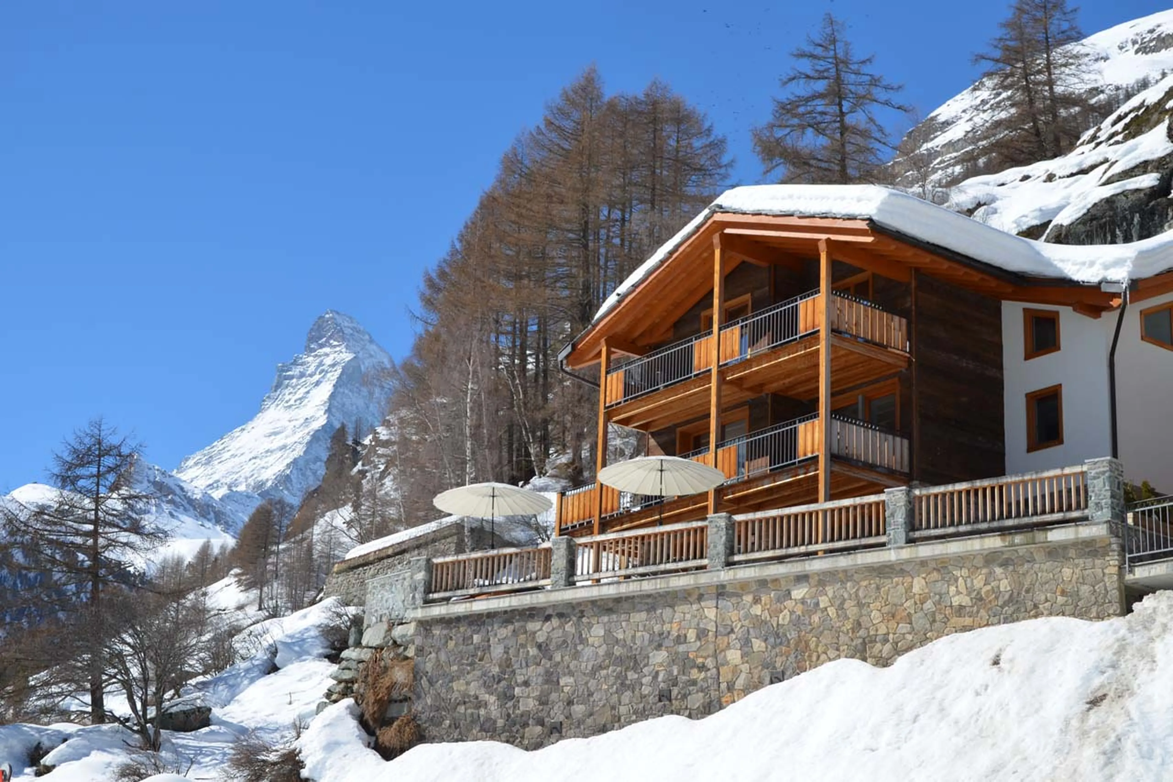 Exterior of Chalet Gemini in Zermatt