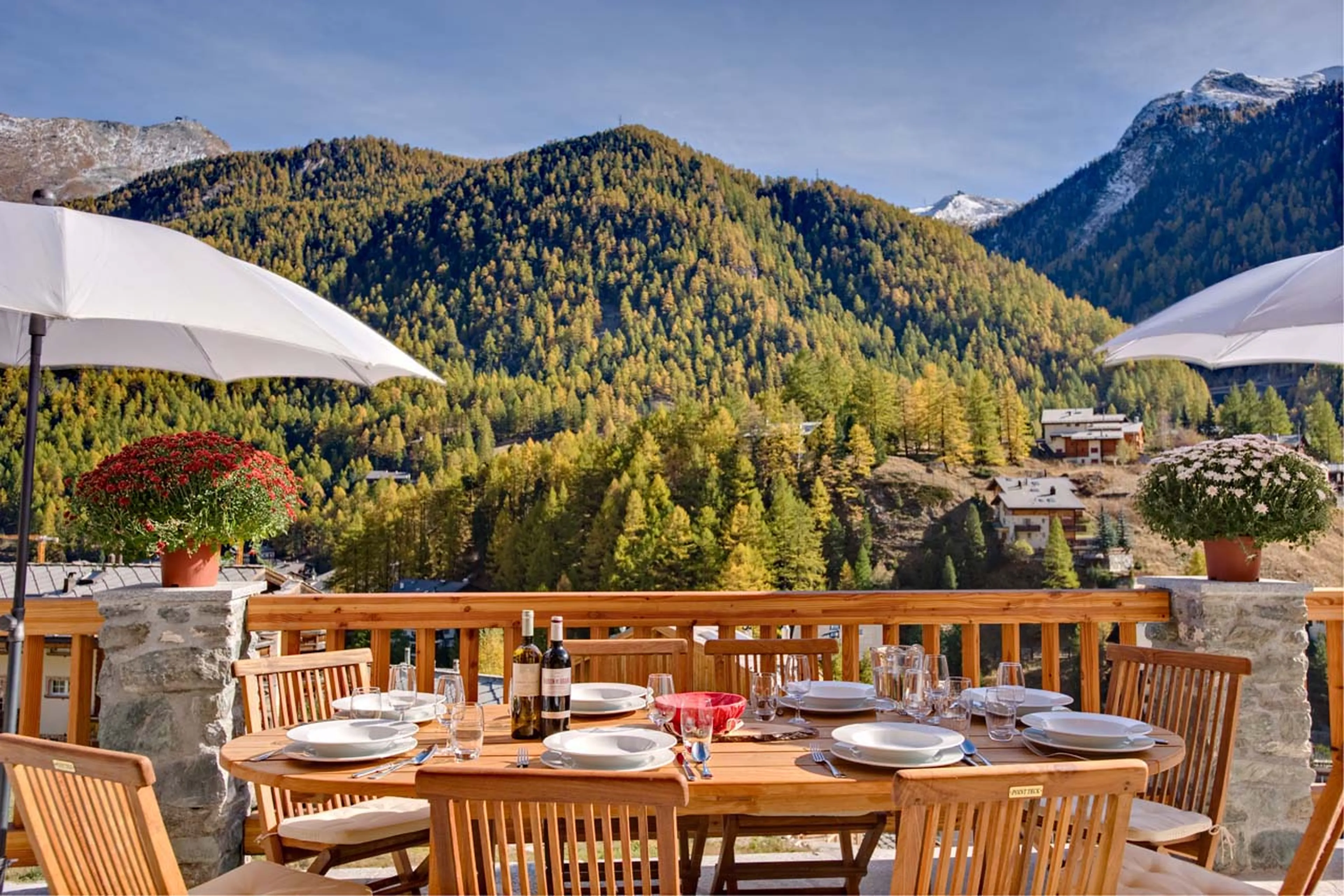 Al fresco dining in summer at Chalet Gemini in Zermatt