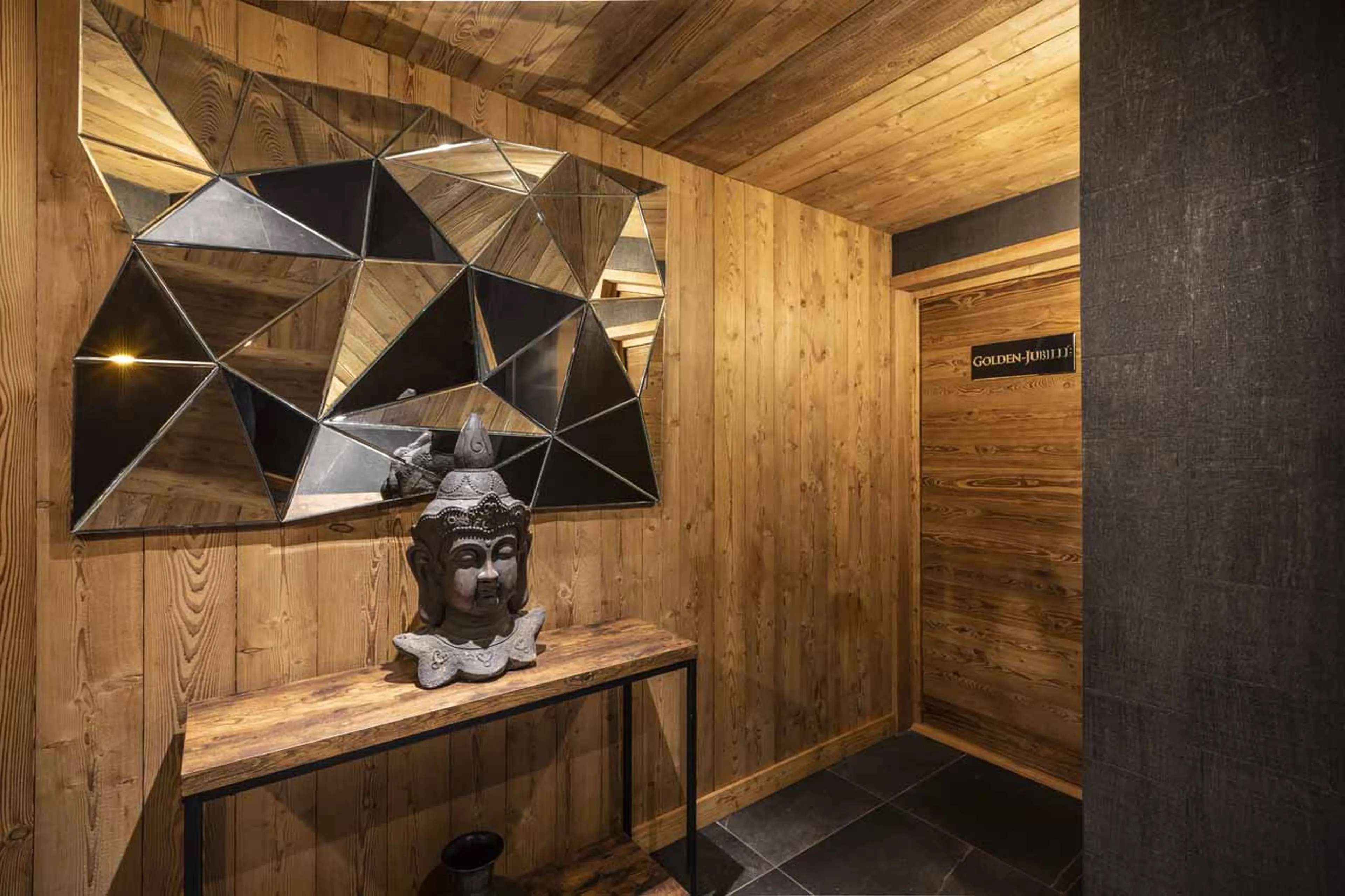 Entrance hall of Chalet Golden Jubilee in Val Thorens