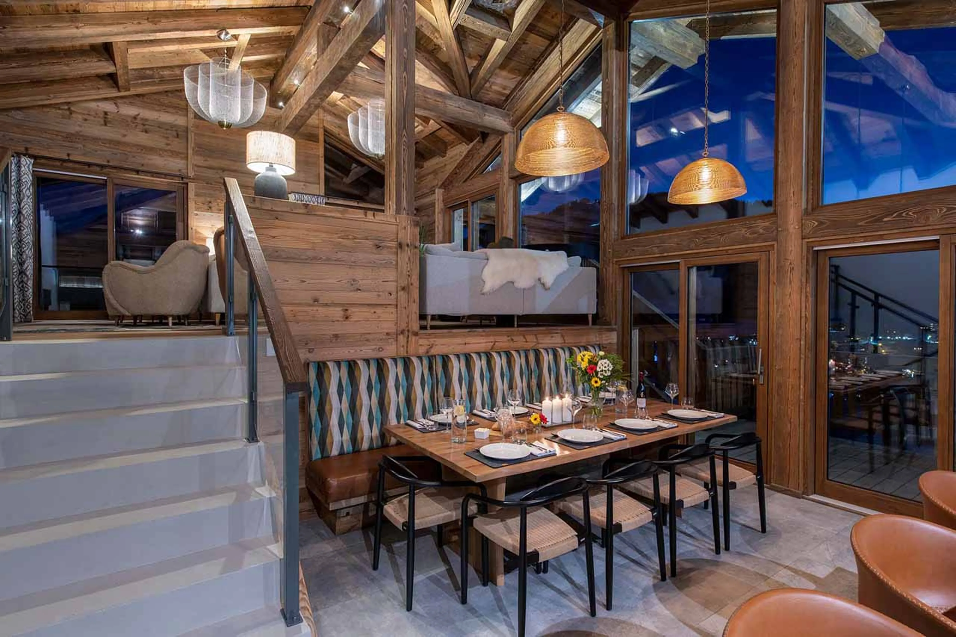 Dining area at Chalet Goldilocks in Morzine