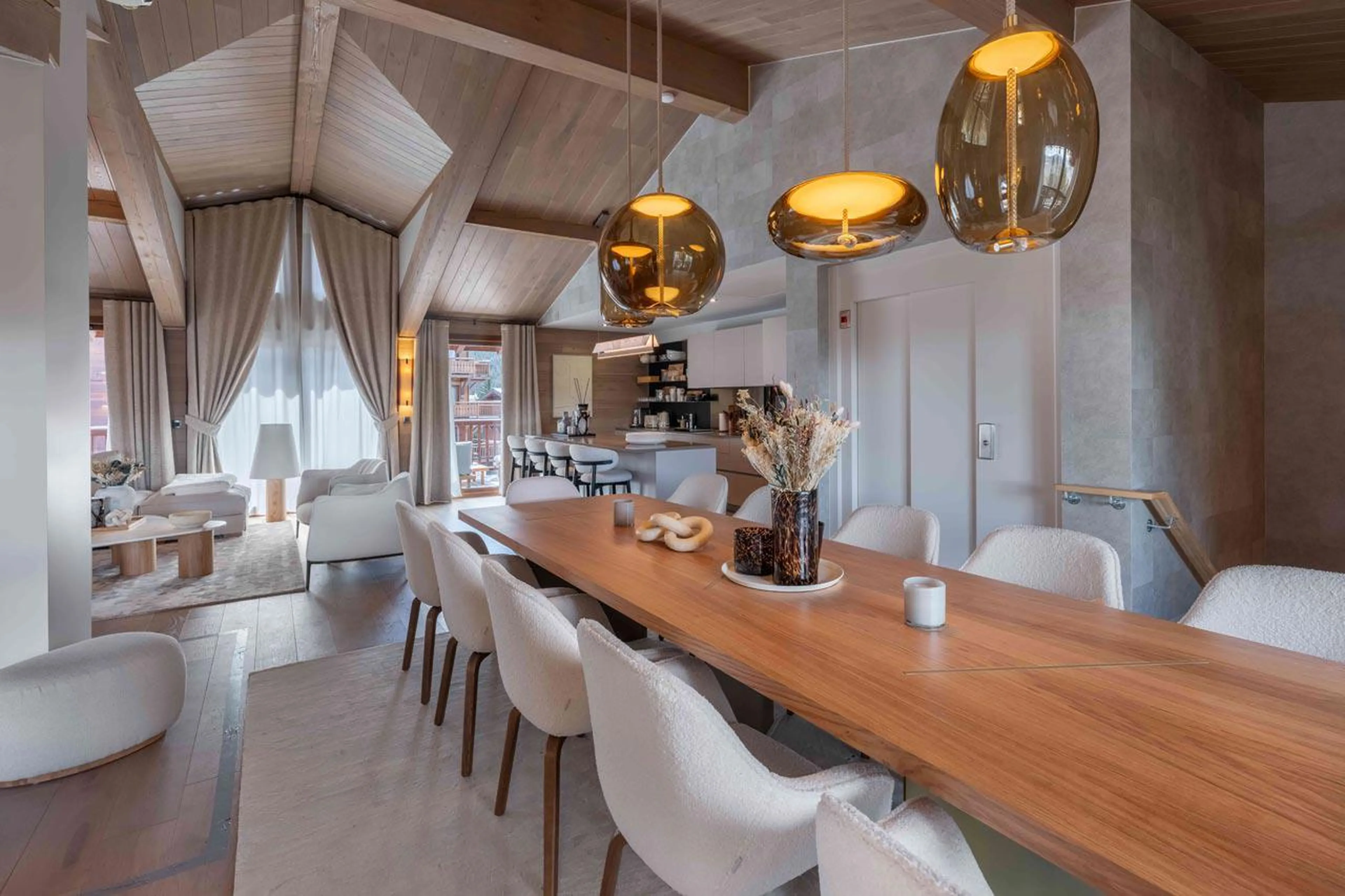 Dining table and chairs in Chalet Goyard, Courchevel 1650