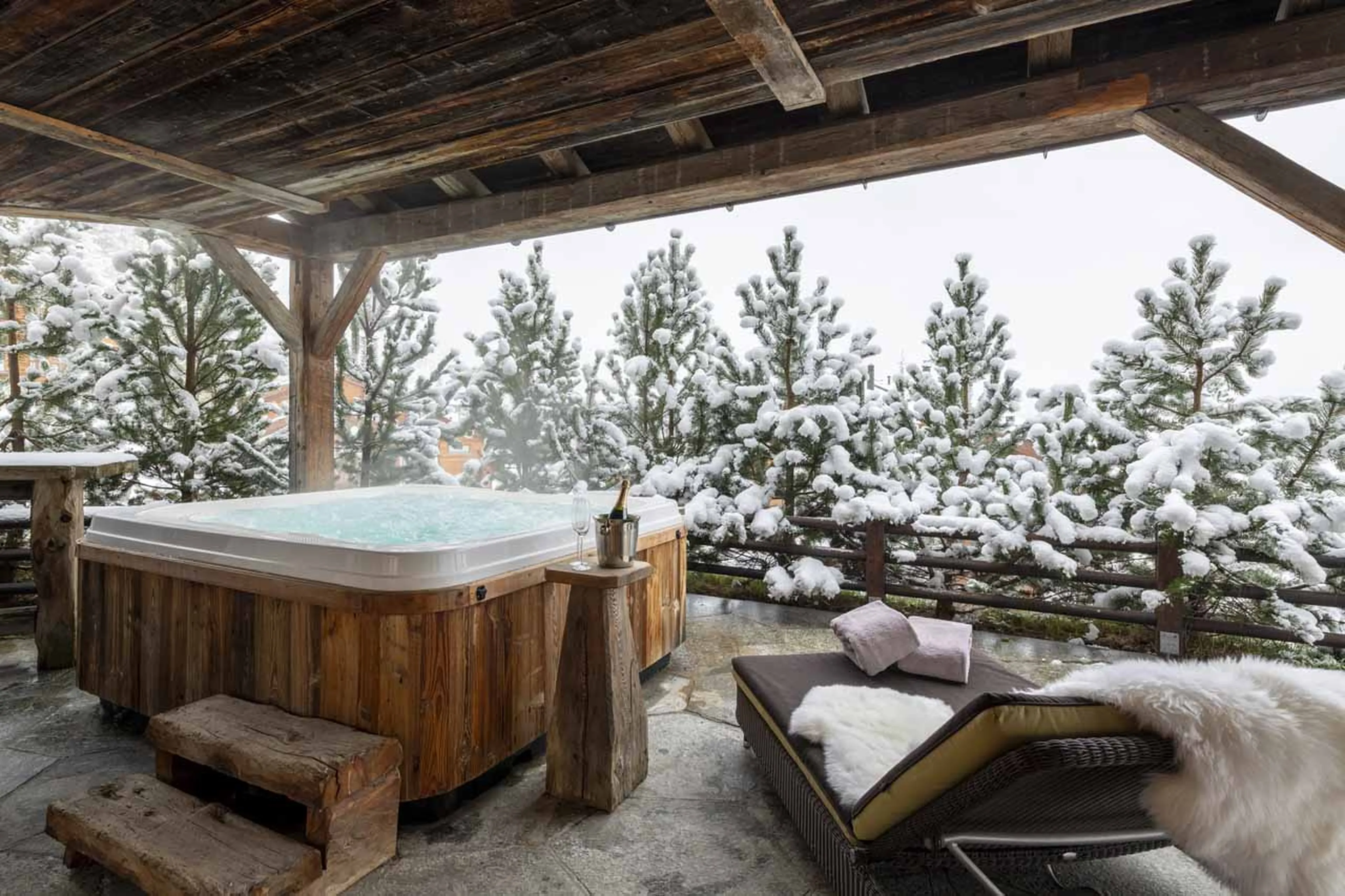 Hot tub at Chalet Grace in Zermatt