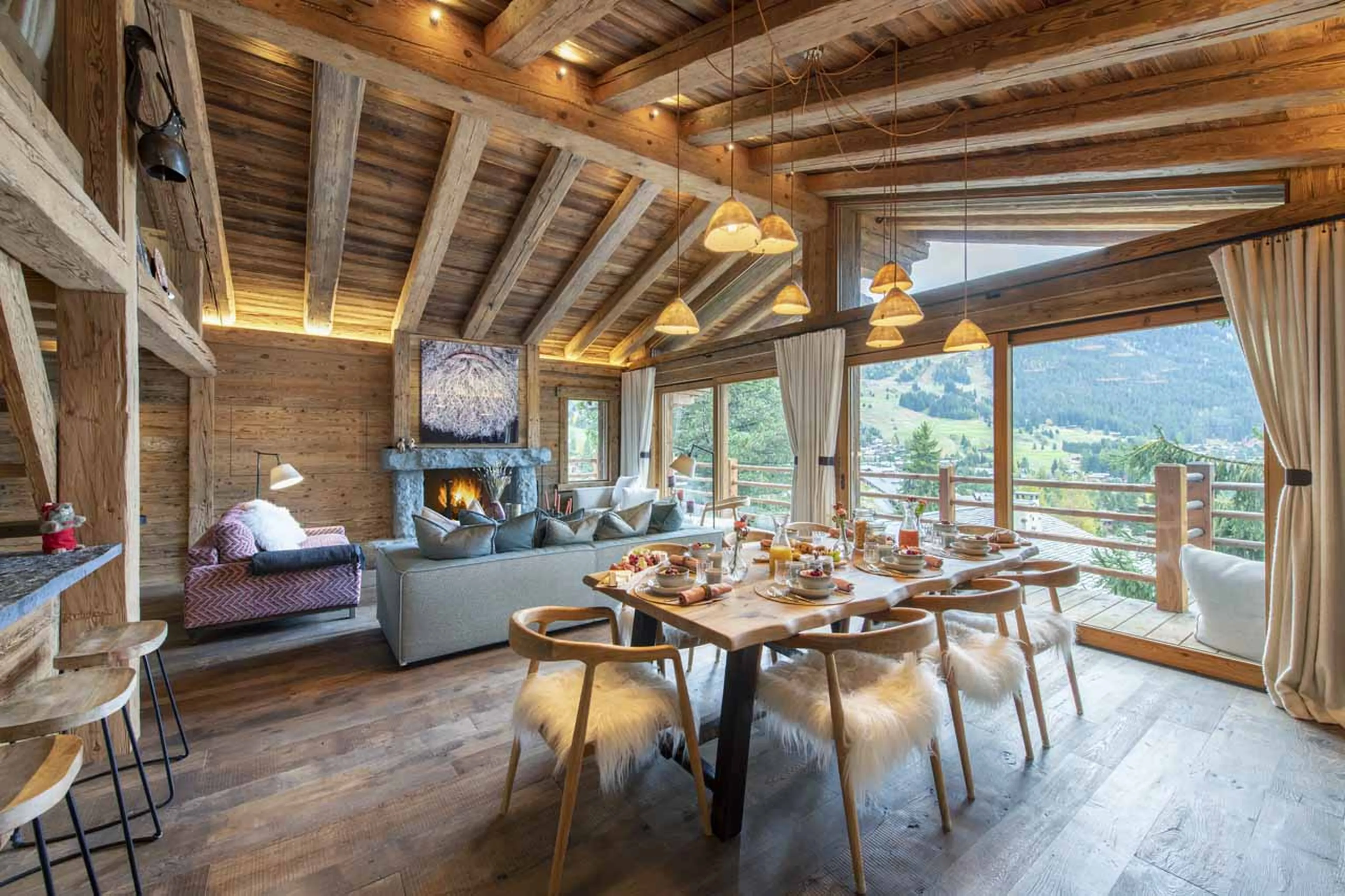 Dining area at Chalet Grand Coeur in Verbier