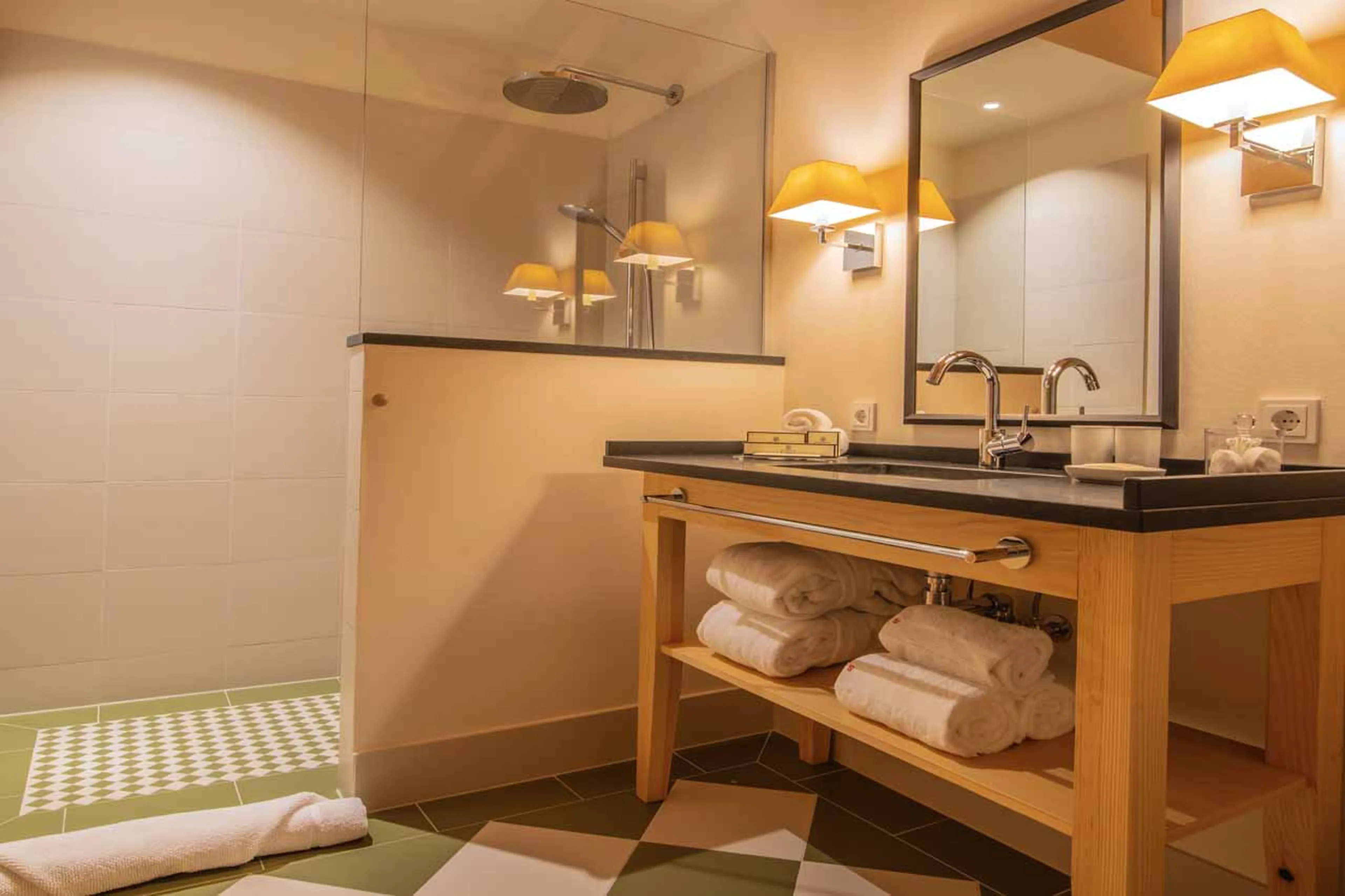 En-suite shower room four at Chalet Griffin in St Anton