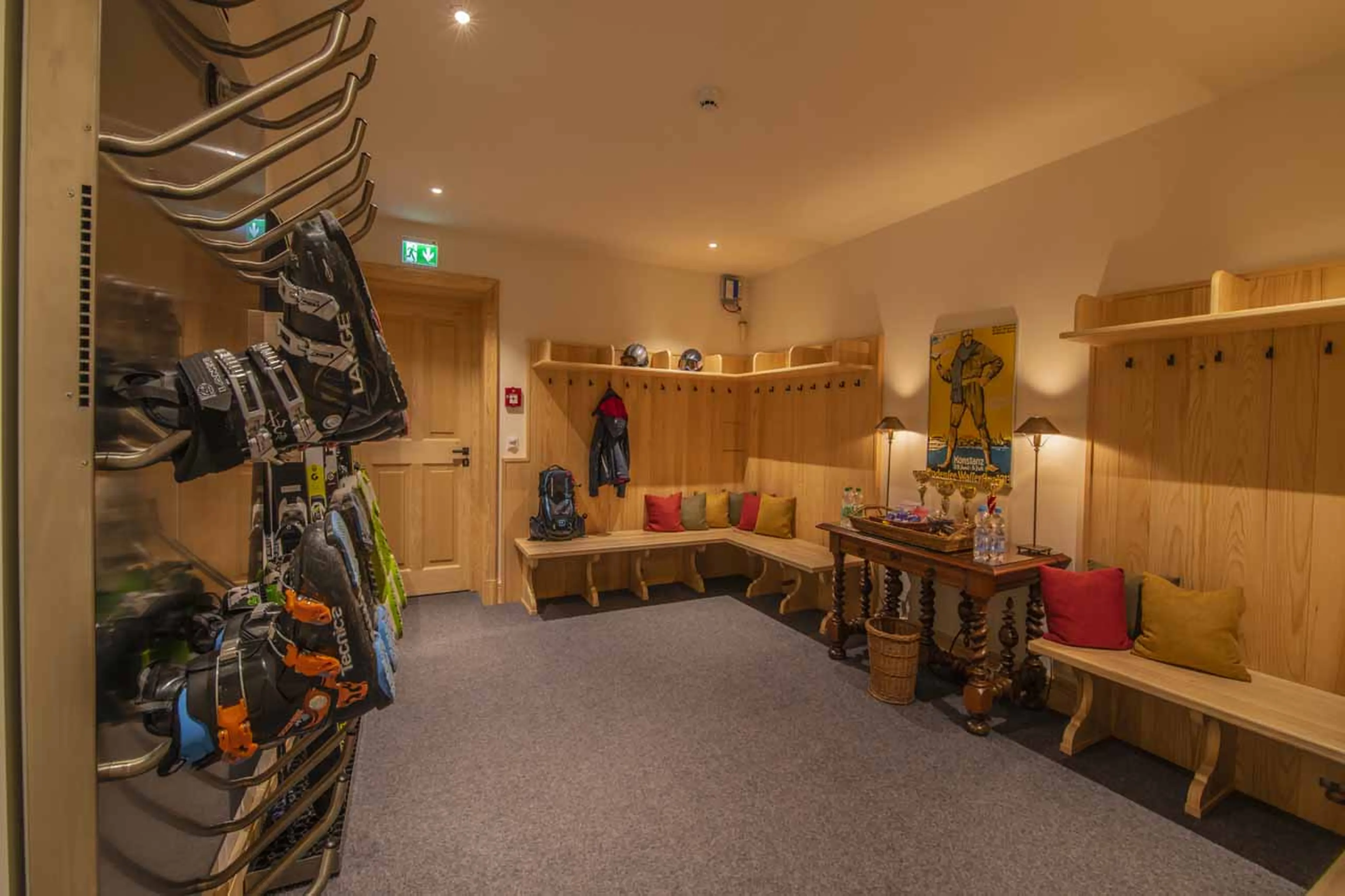 Ski room with storage at Chalet Griffin in St Anton
