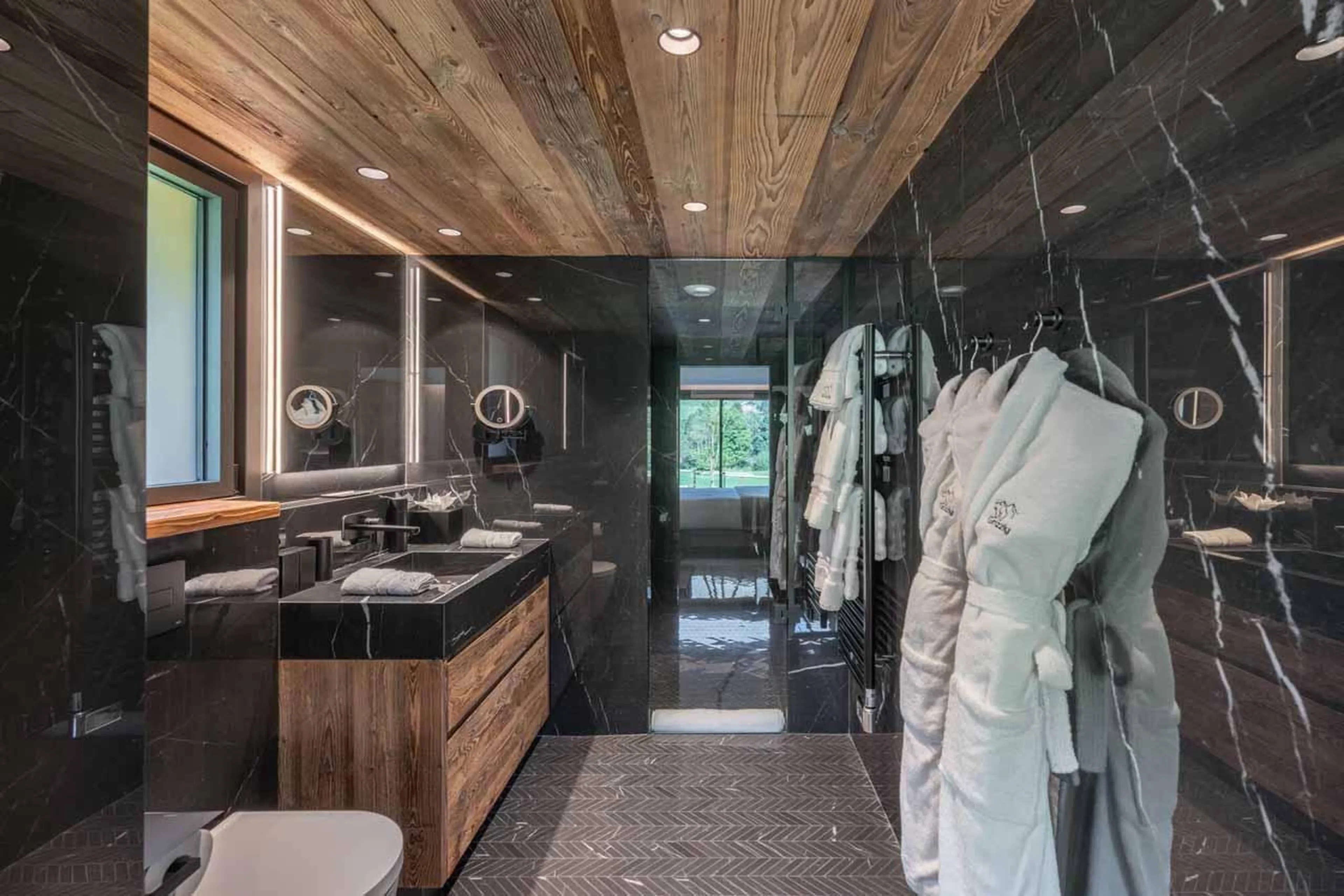 Shower room in Chalet Grizzly, Megeve
