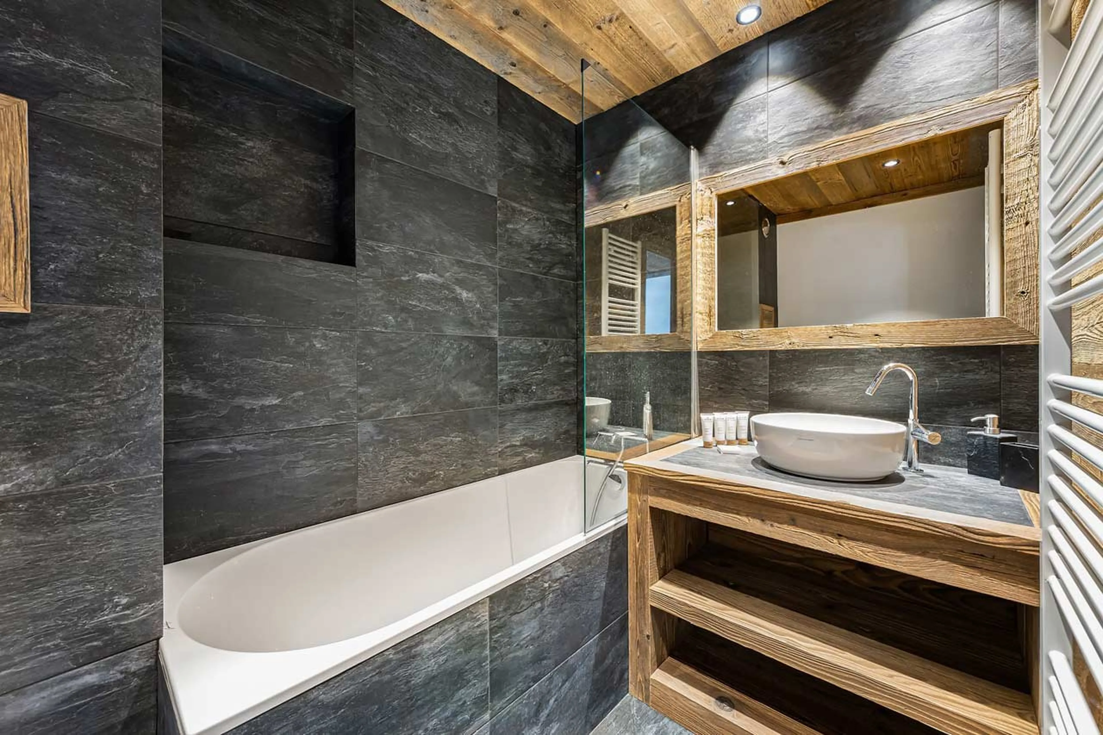 Bathroom two at Chalet Haapiti in Meribel