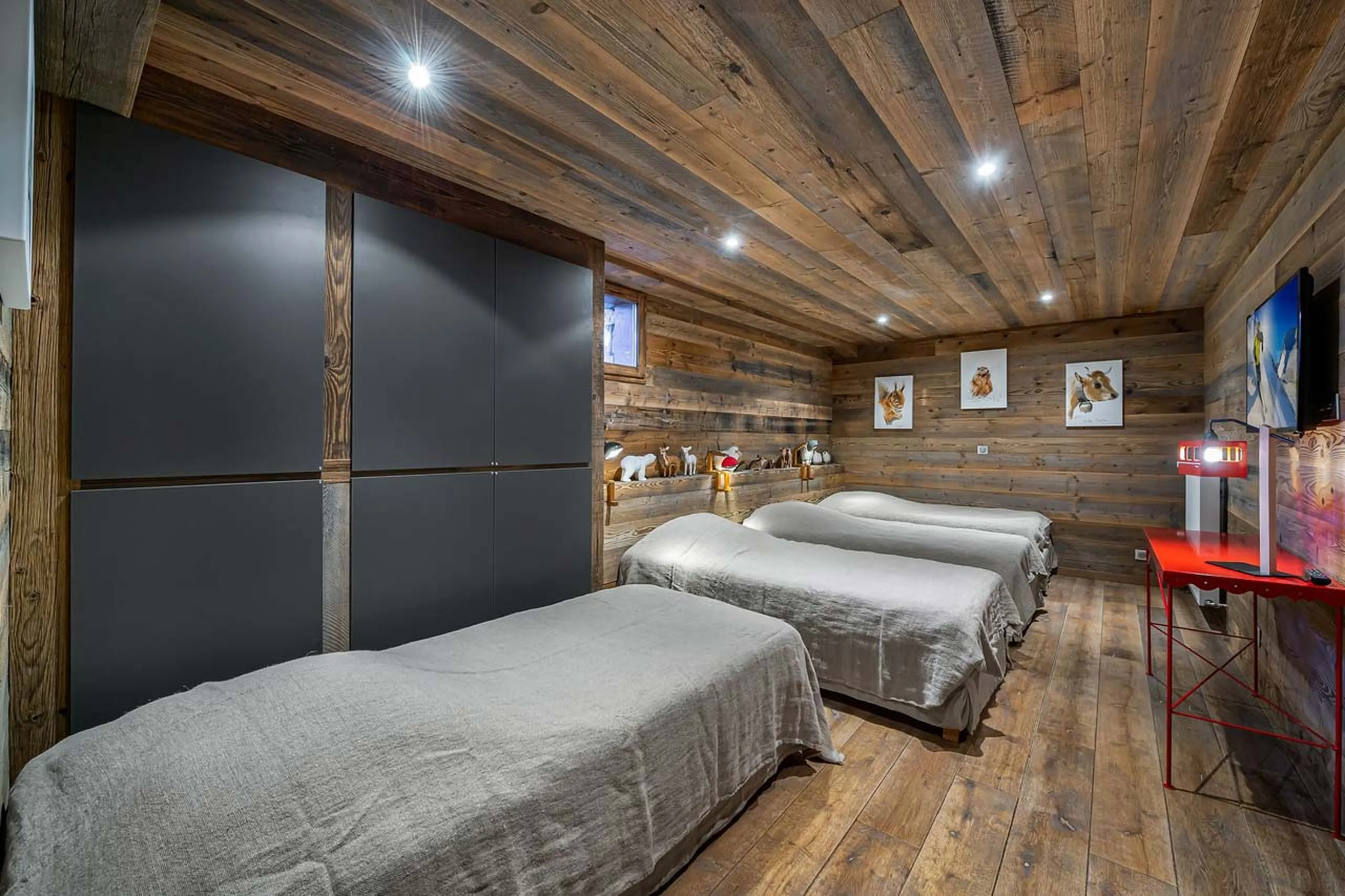 Bedroom five at Chalet Haapiti in Meribel