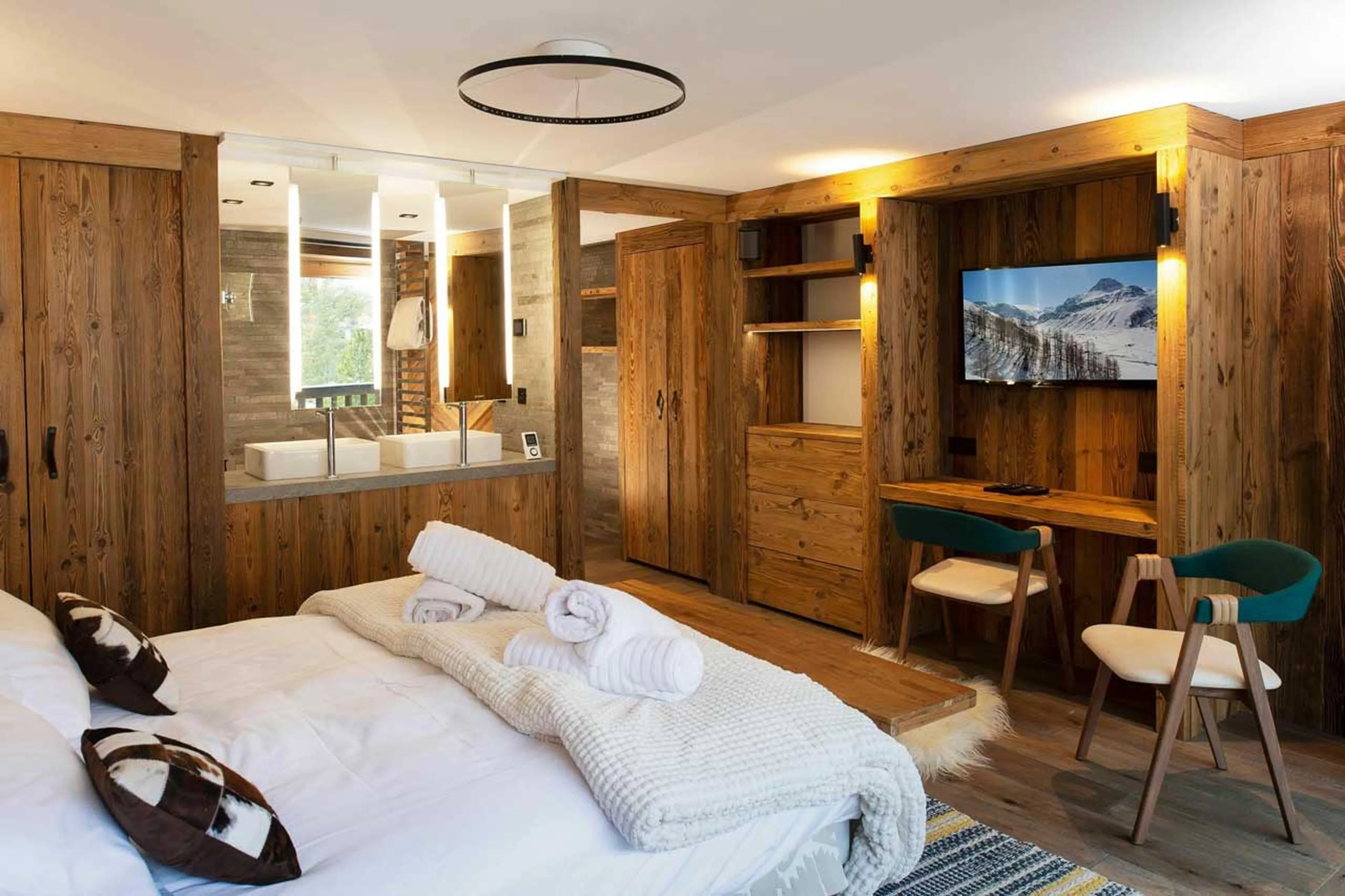 Bedroom four at Chalet Hermine Blanche in Val d'Isere