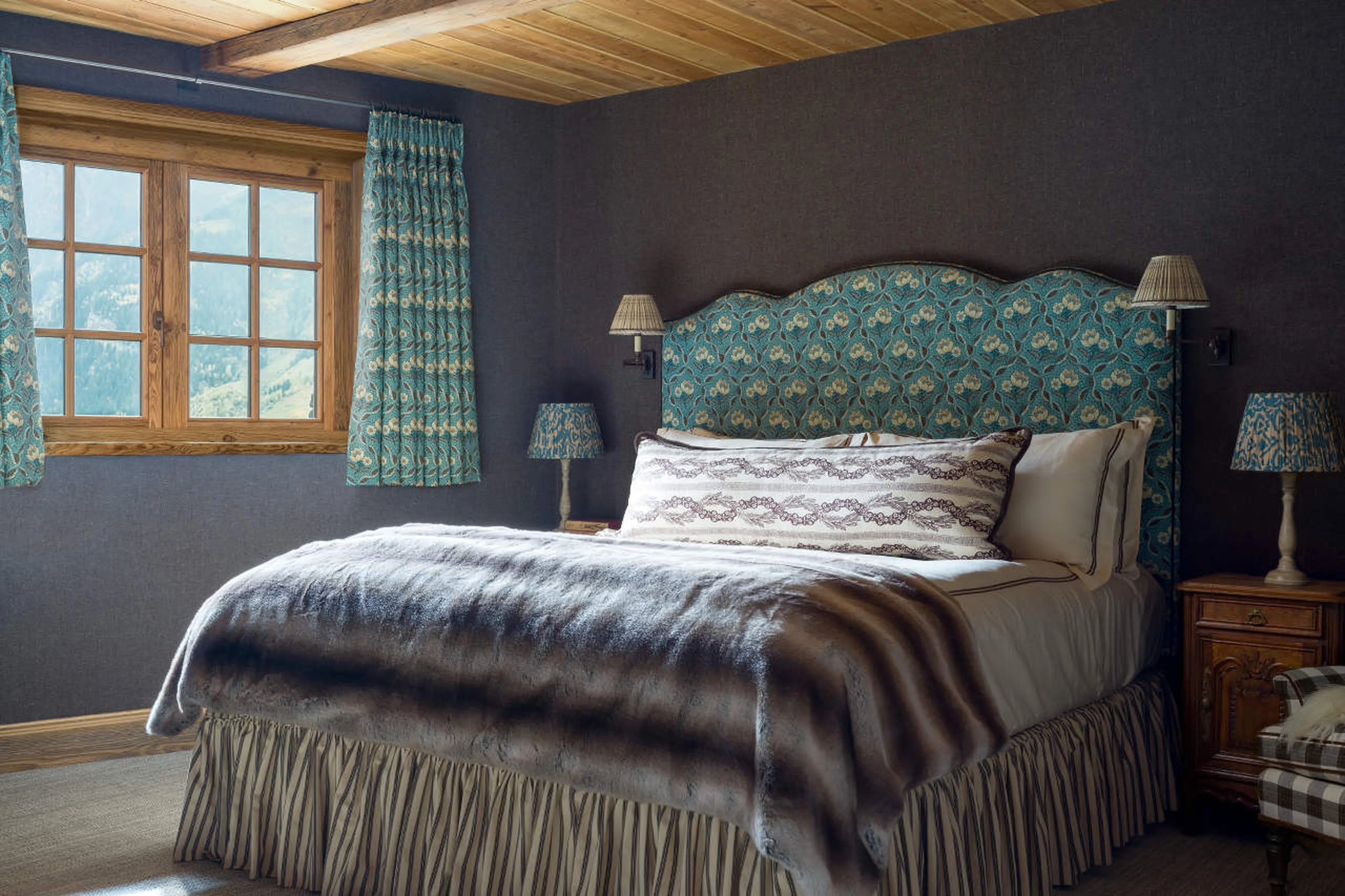 Bedroom four at Chalet Hibou in Le Miroir