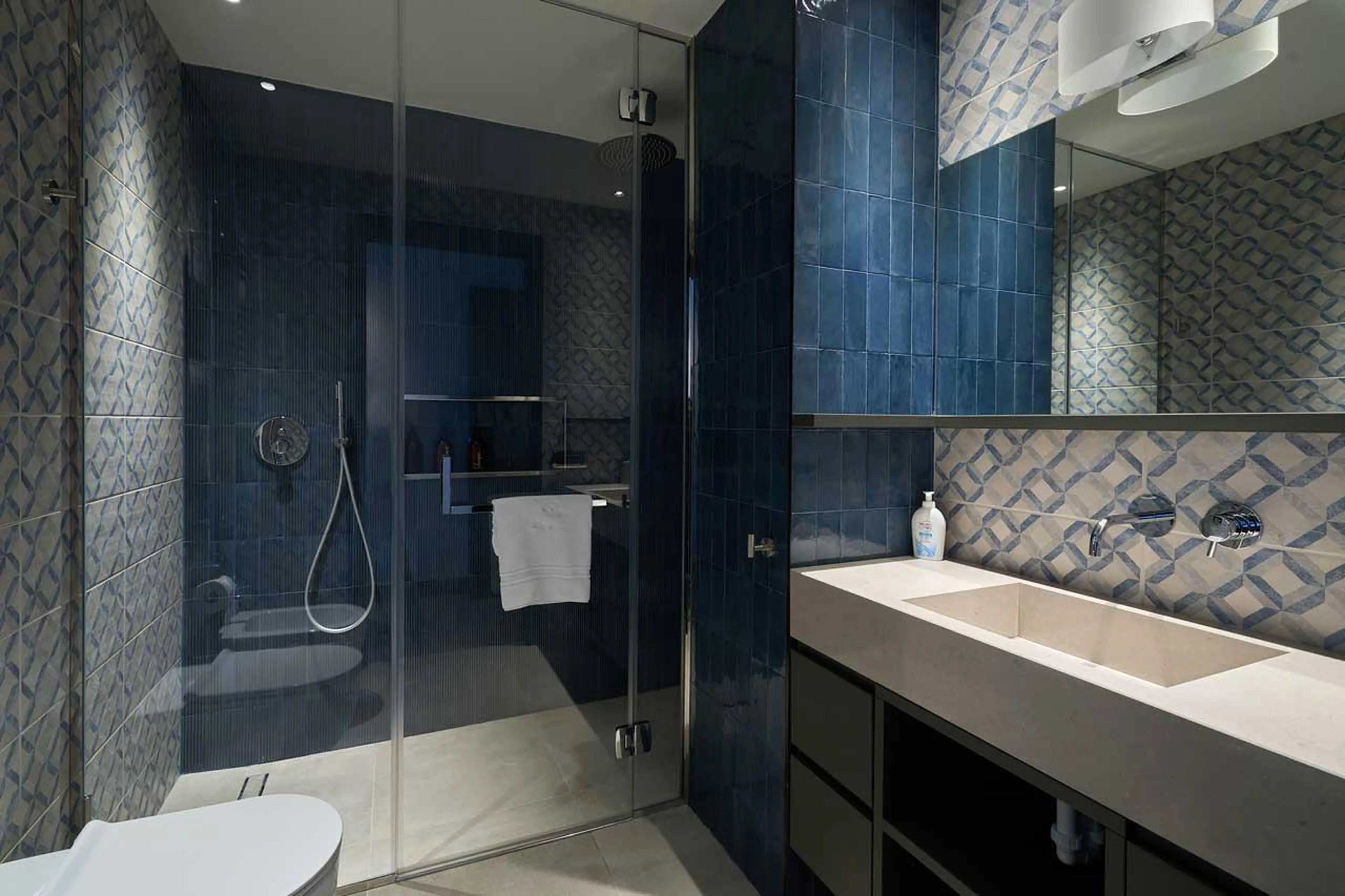 Shower room four in Chalet Il Gufo in Cervinia