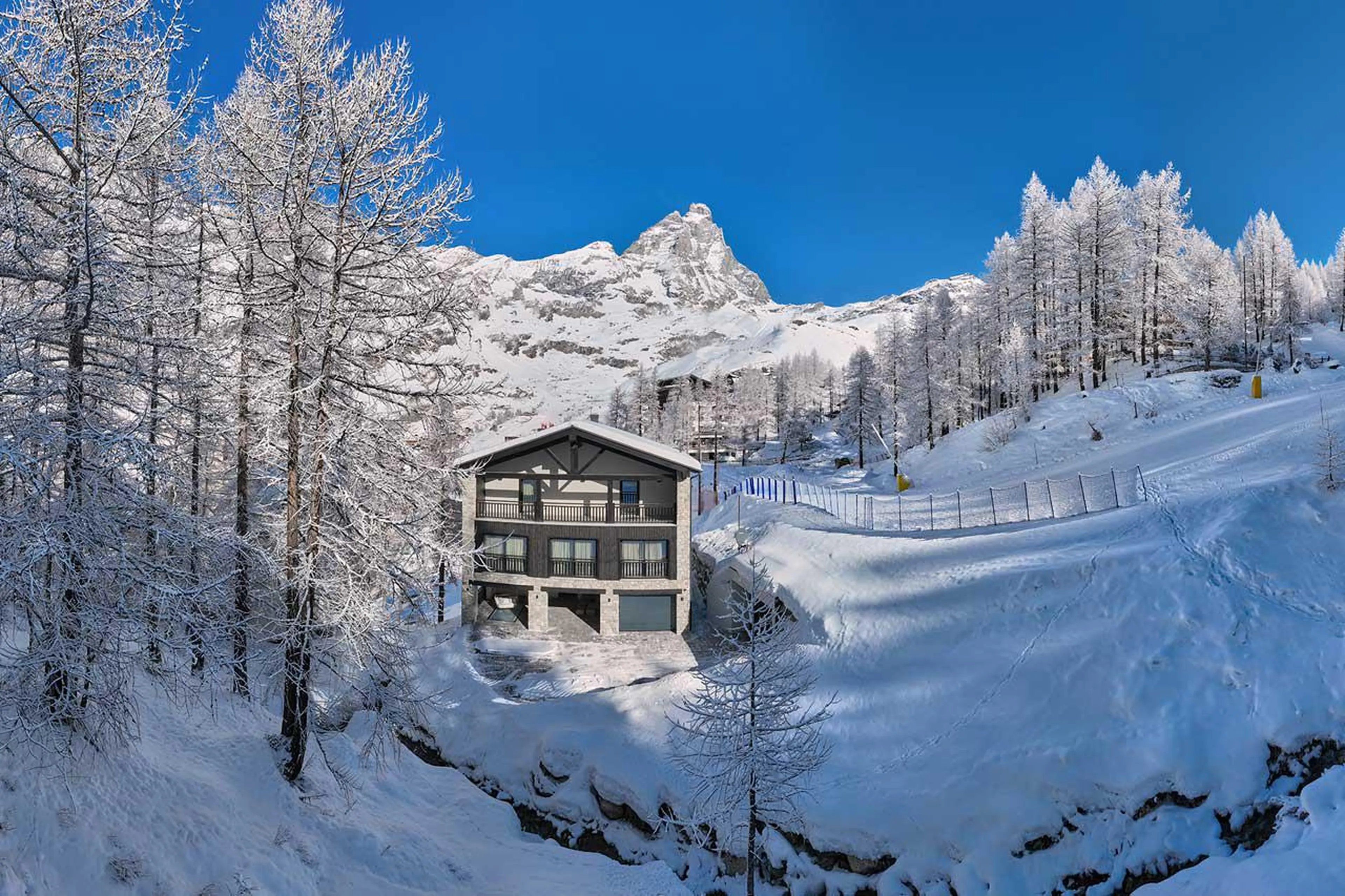 Exterior view of Chalet Il Gufo in Cervinia