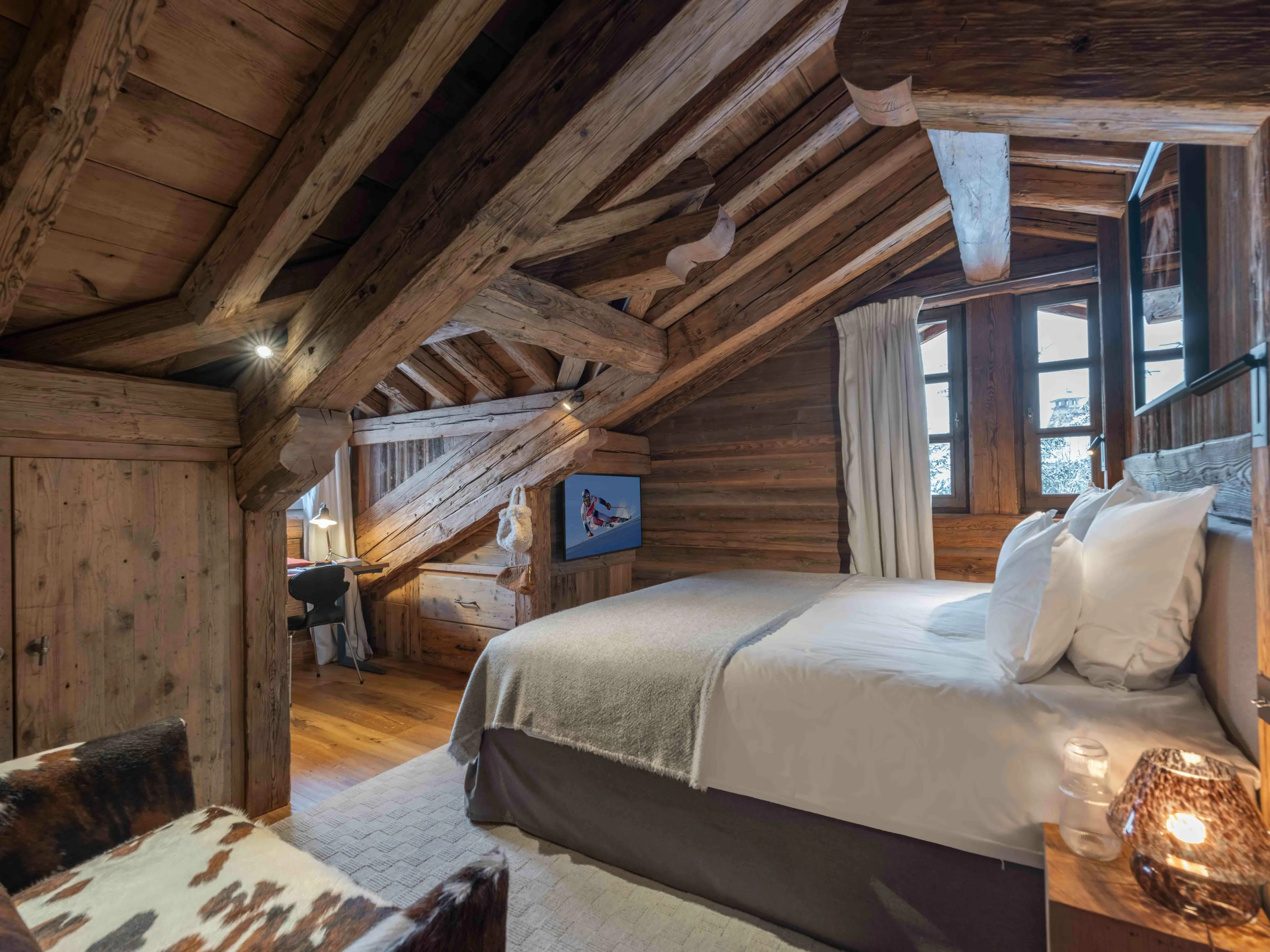 Bedroom one bed at Chalet Ima in Courchevel 1850