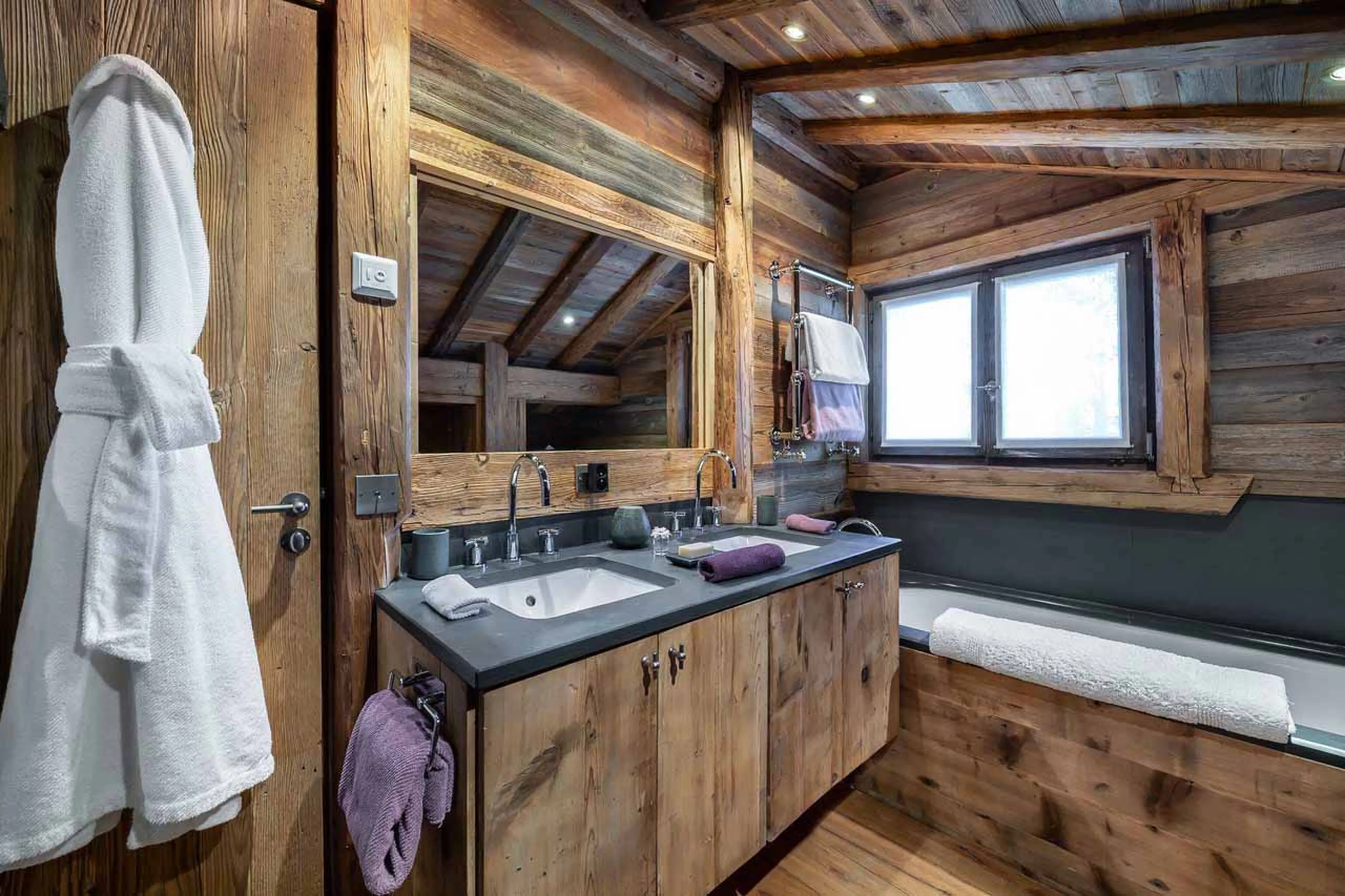 Bathroom four at Chalet Ima in Courchevel 1850