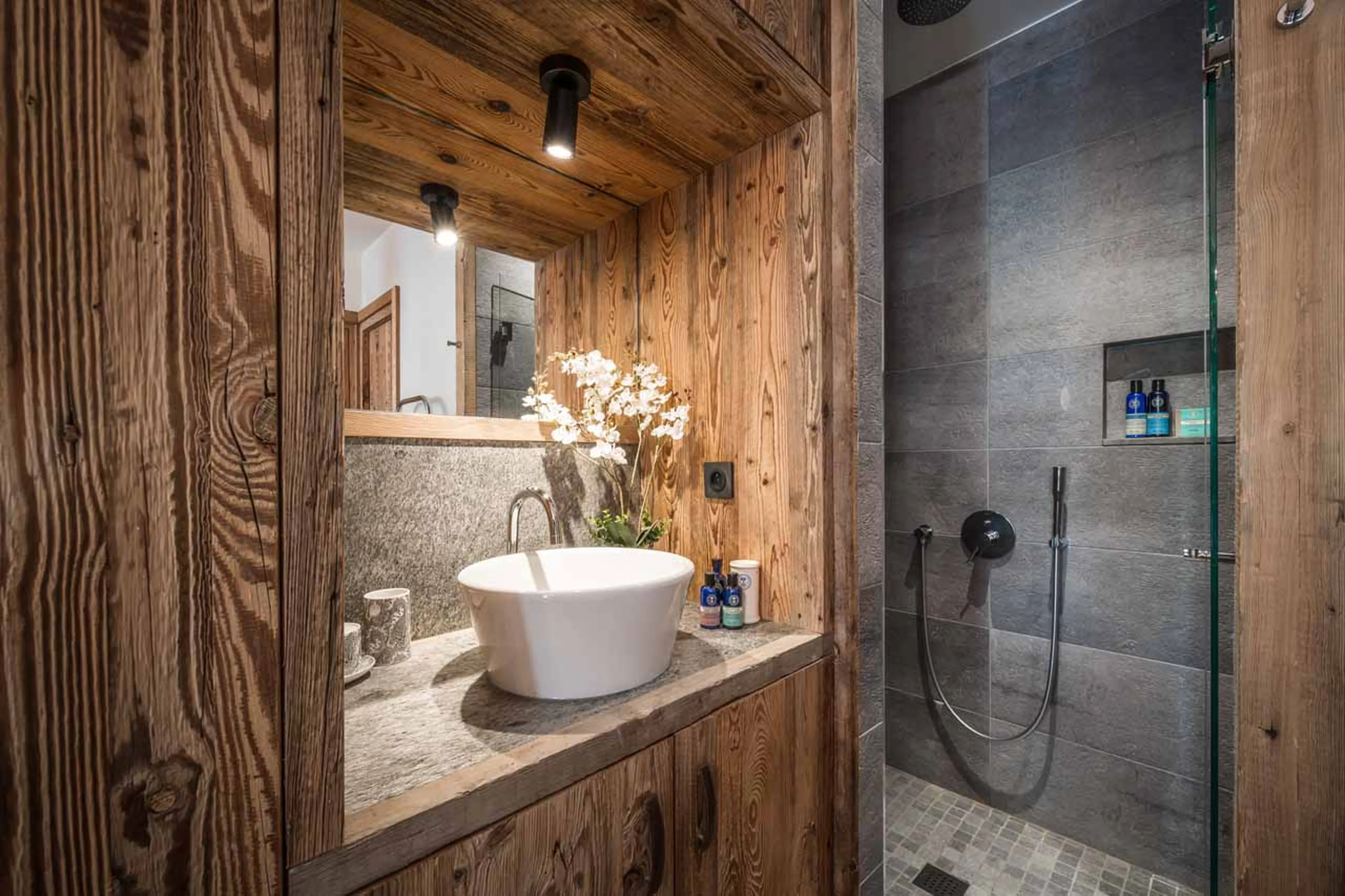 Shower room six at Chalet Inoko in Val d'Isere