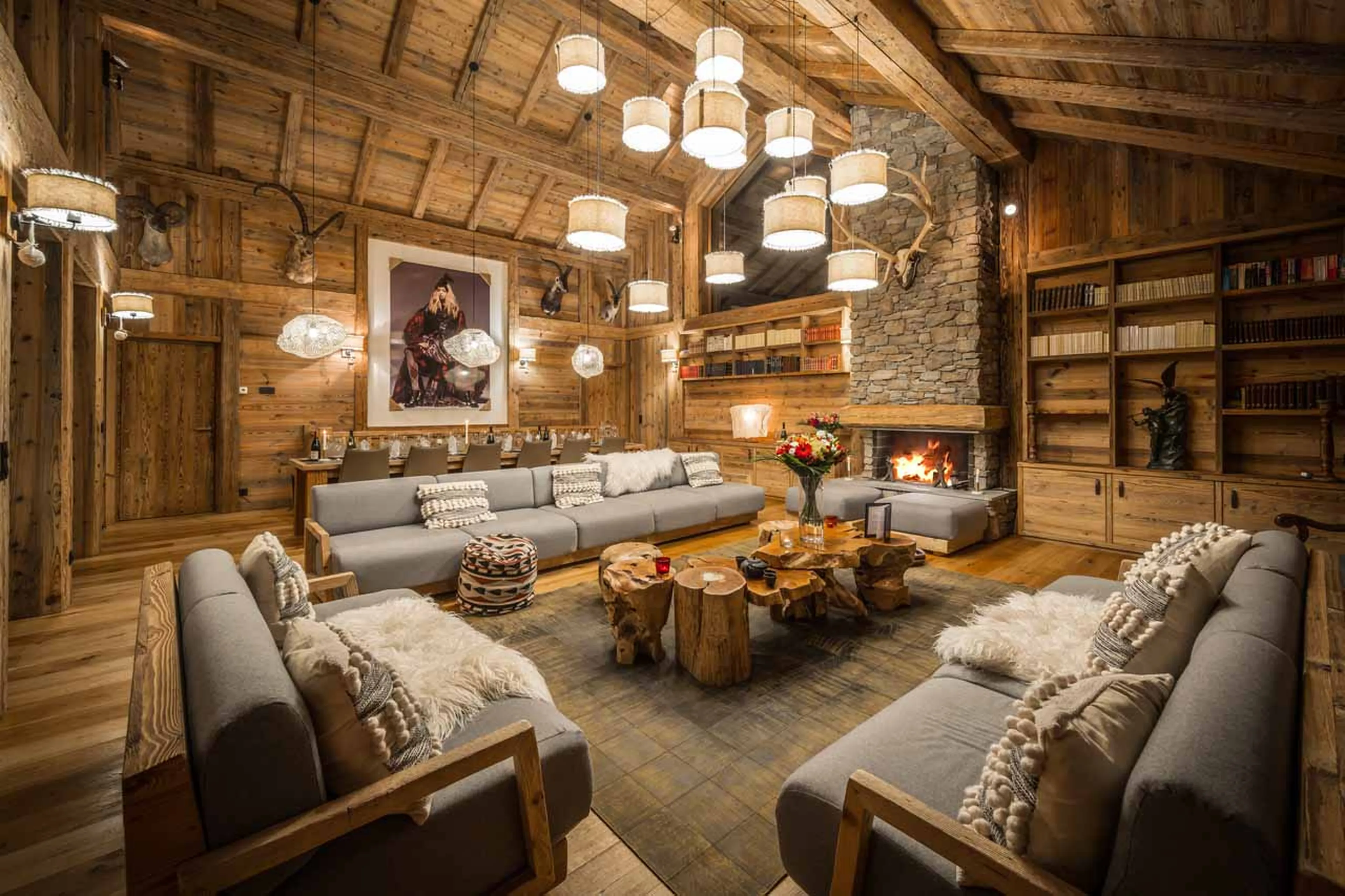 Open plan living and dining area at Chalet Inoko in Val d'Isere