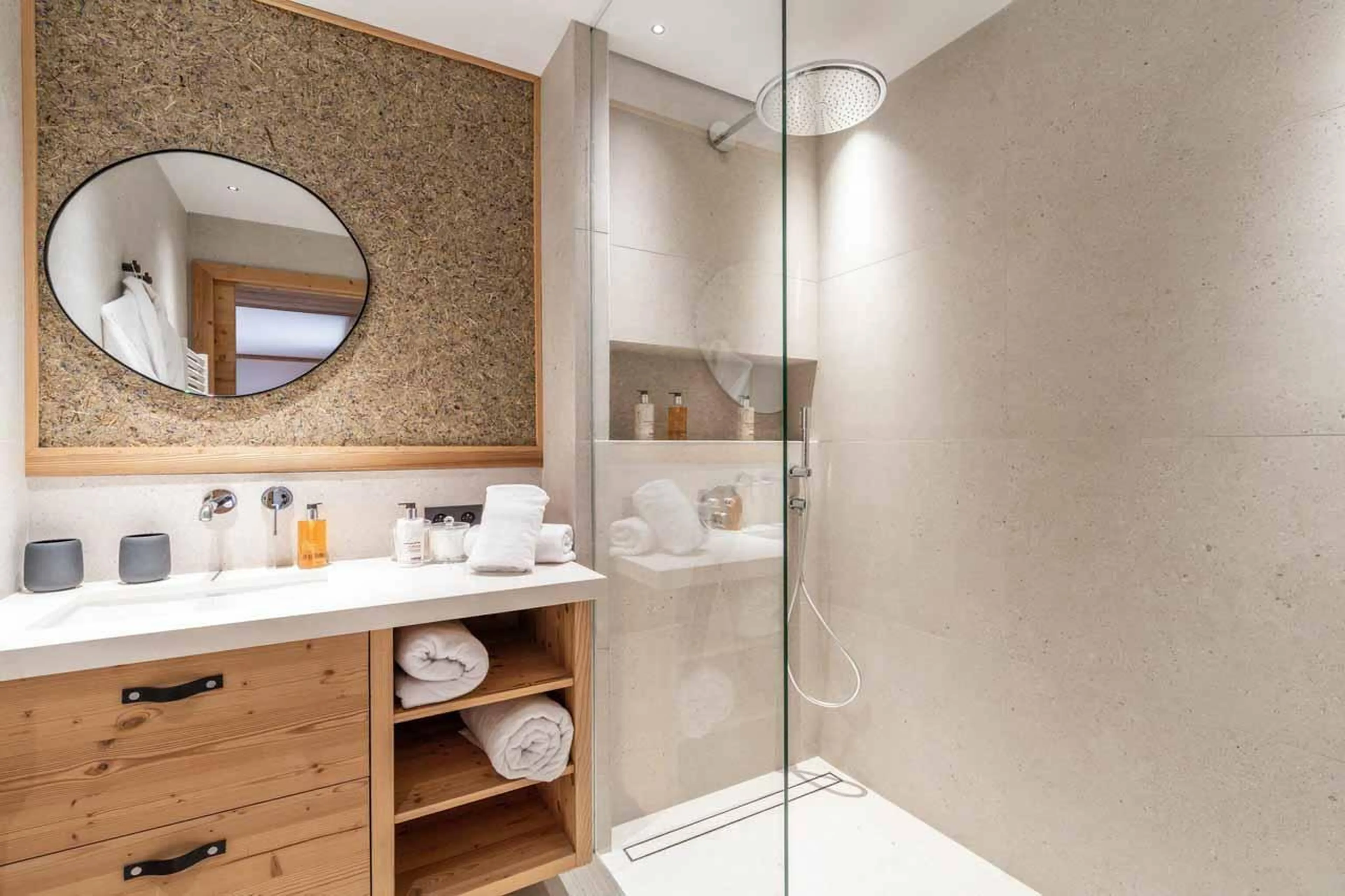 En-suite shower room in Chalet Irbis, Courchevel Le Praz
