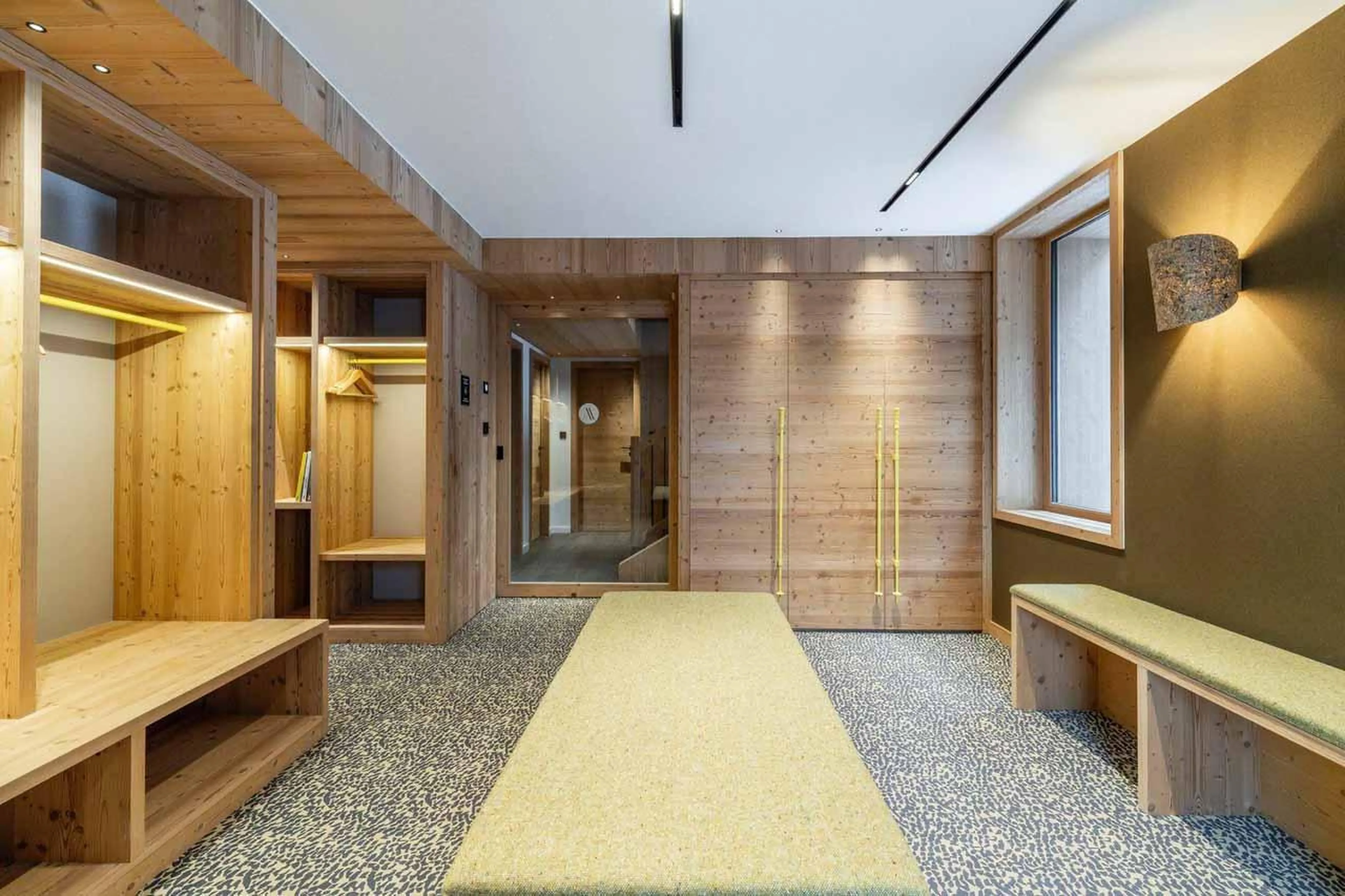Wooden benches and shelves in Chalet Irbis, Courchevel Le Praz