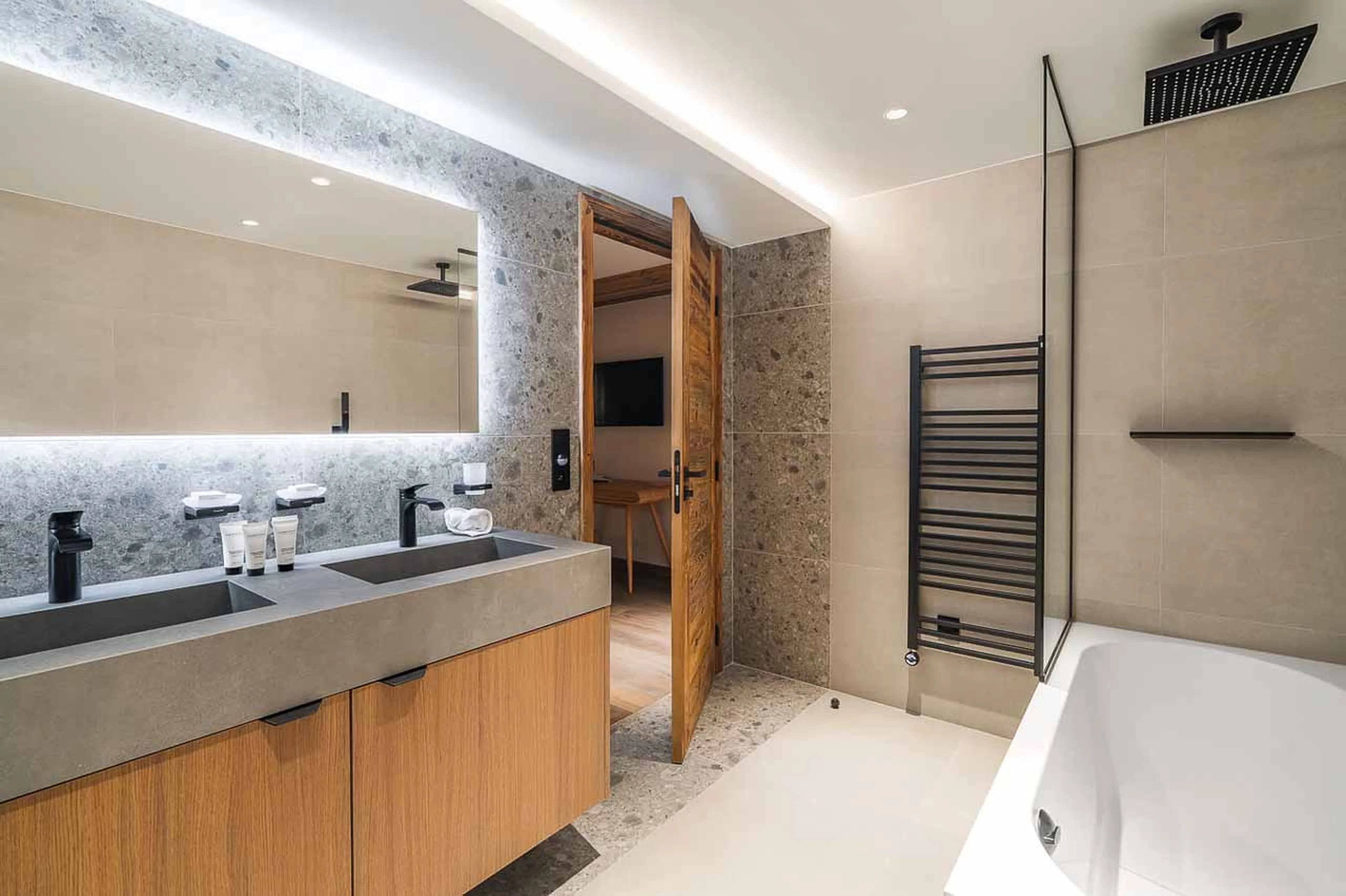 Bedroom 5 en-suite at Chalet J in Meribel