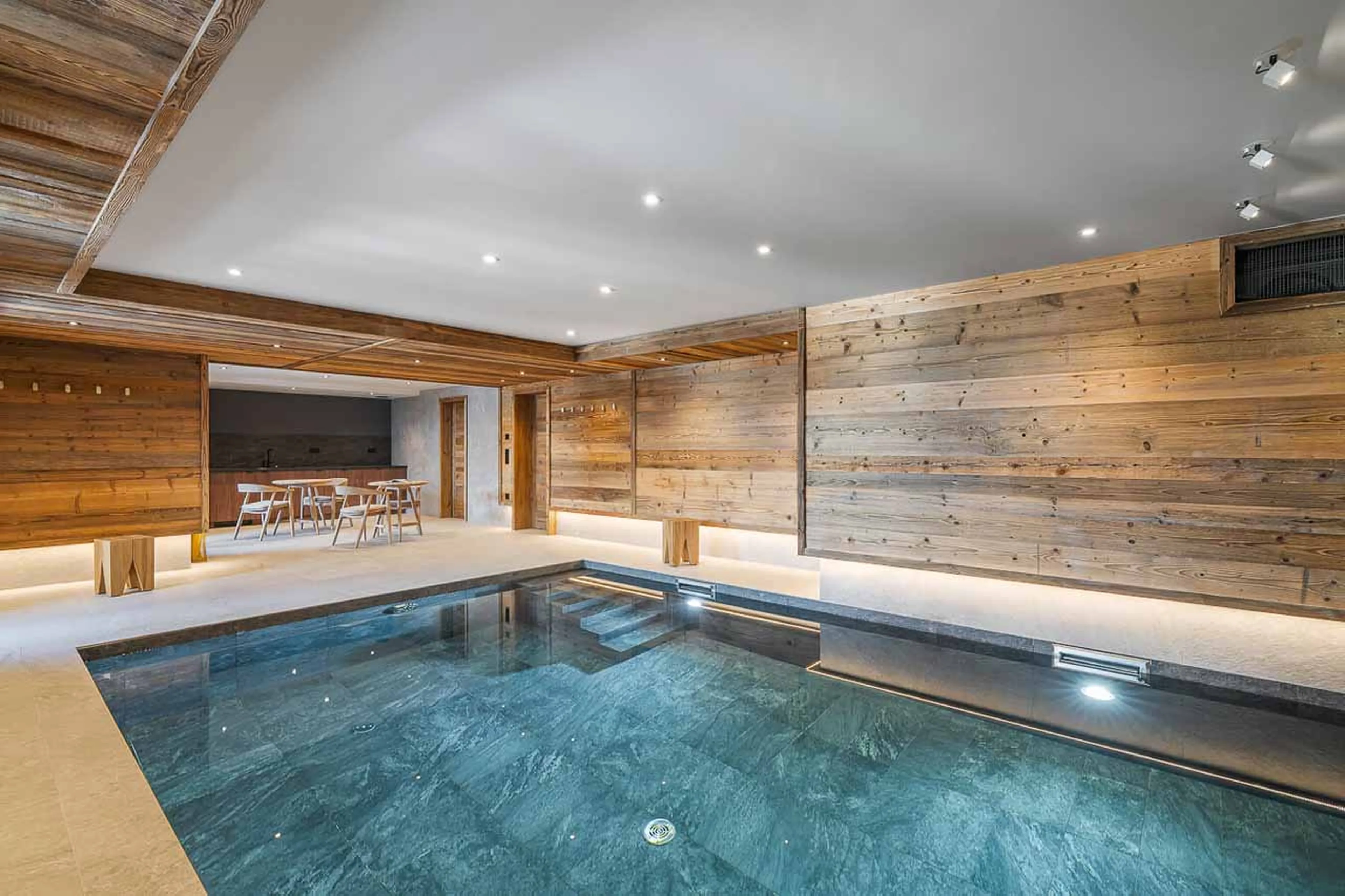 Spa swimming pool at Chalet J in Meribel