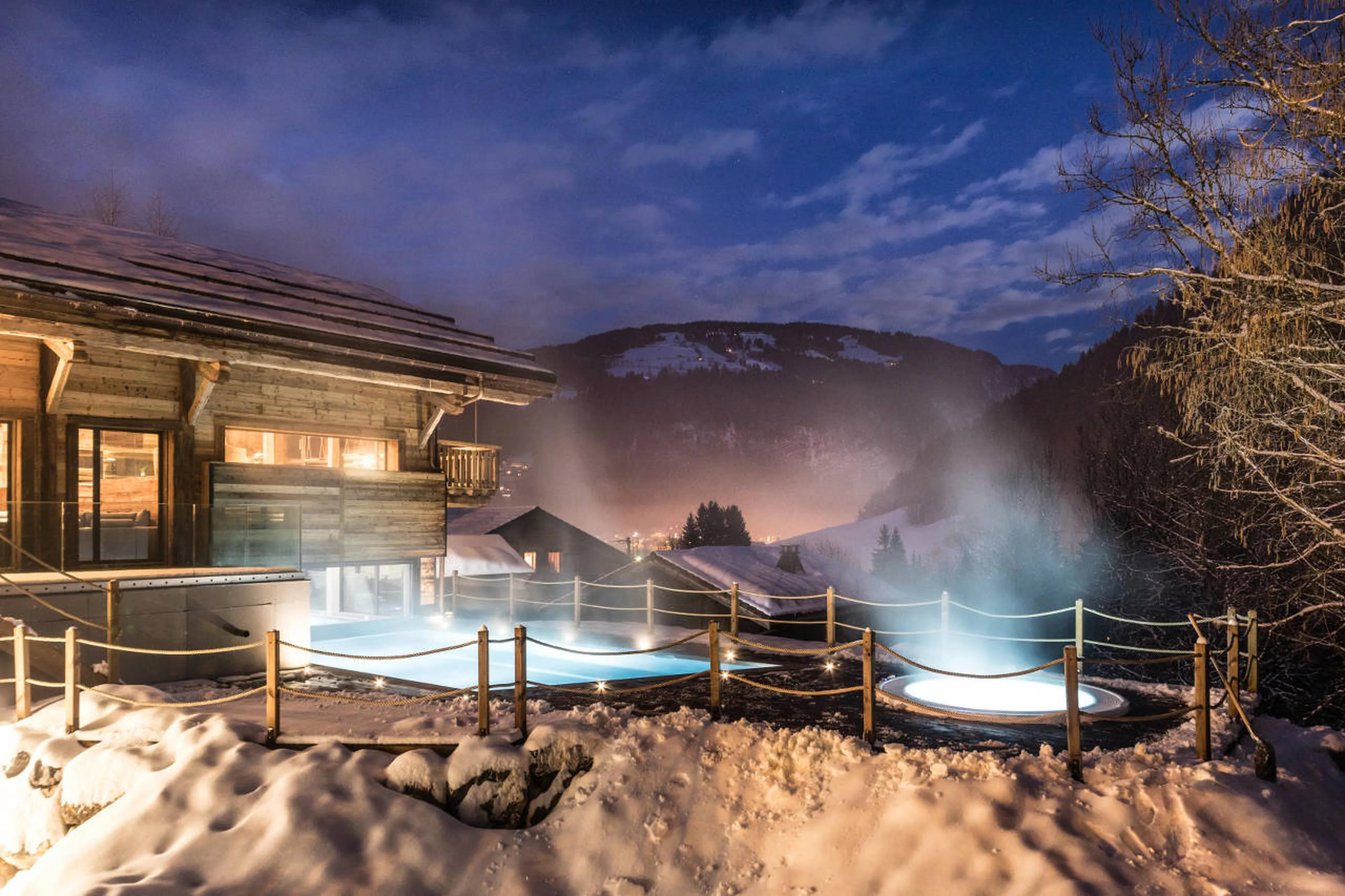 23-metre outdoor pool at Chalet Joux Plane in Morzine