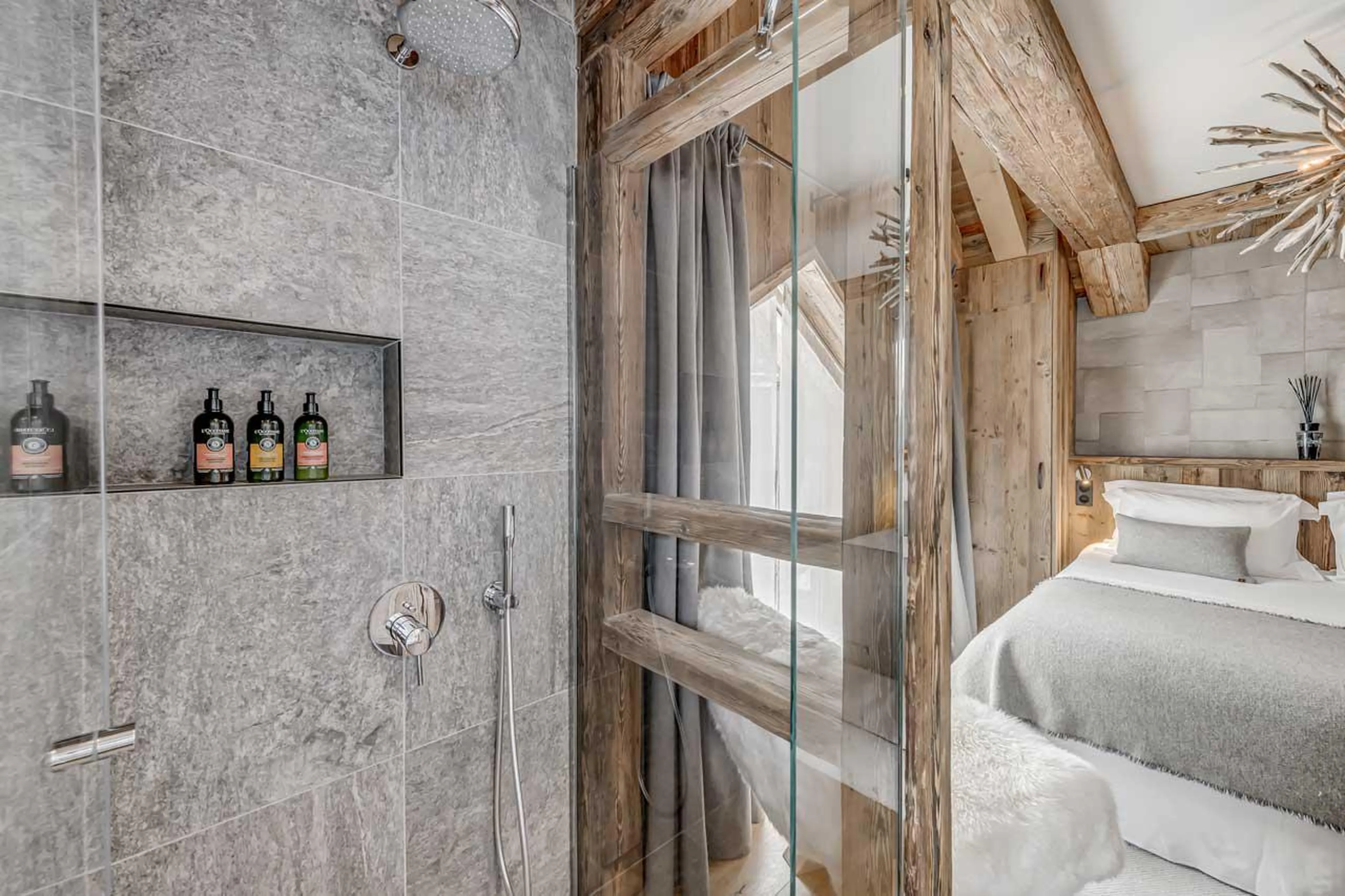 Shower room four Bedroom three at Chalet Juno in Val d'Isere