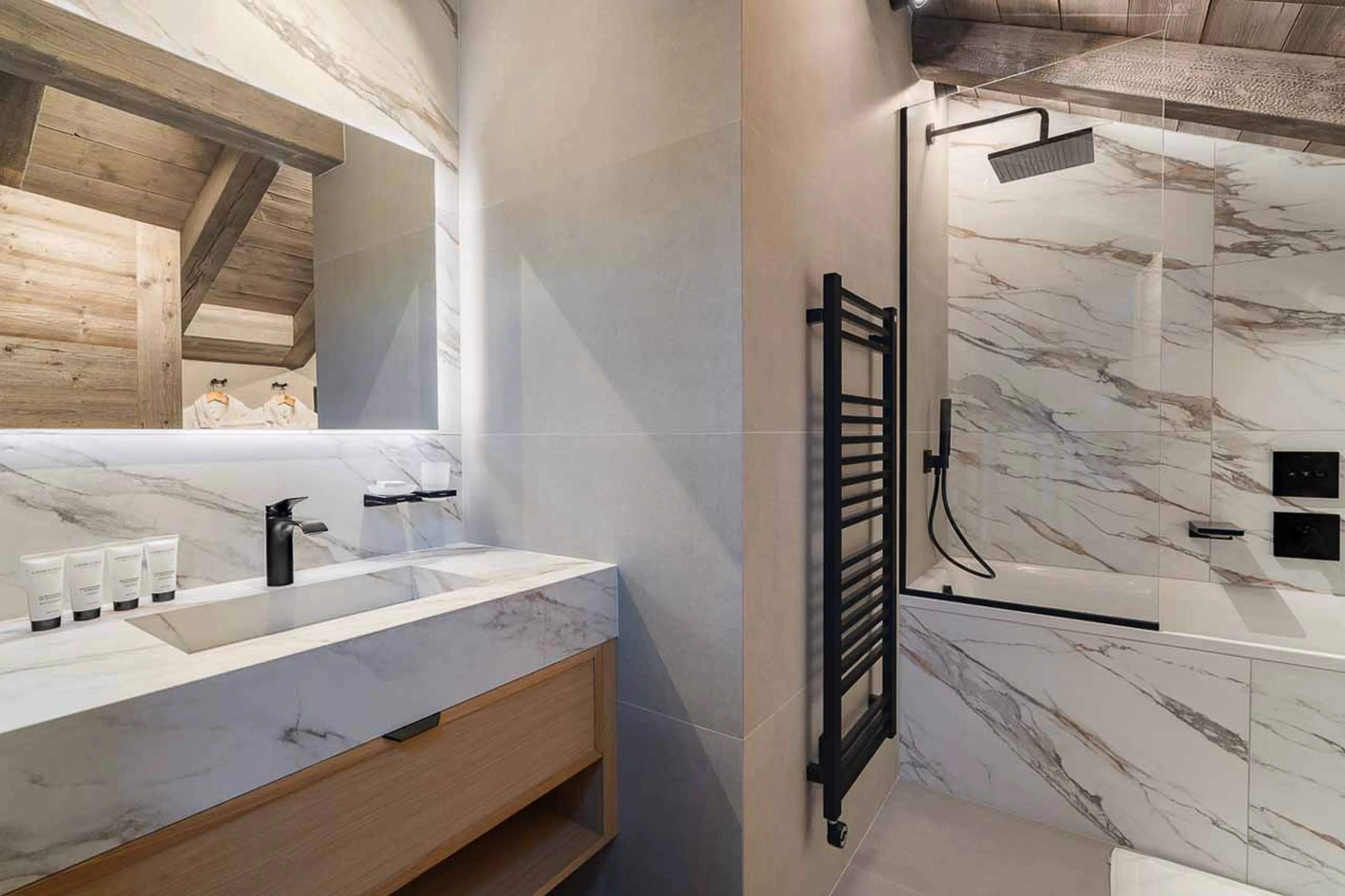 Bedroom 4 en-suite at Chalet k in Meribel