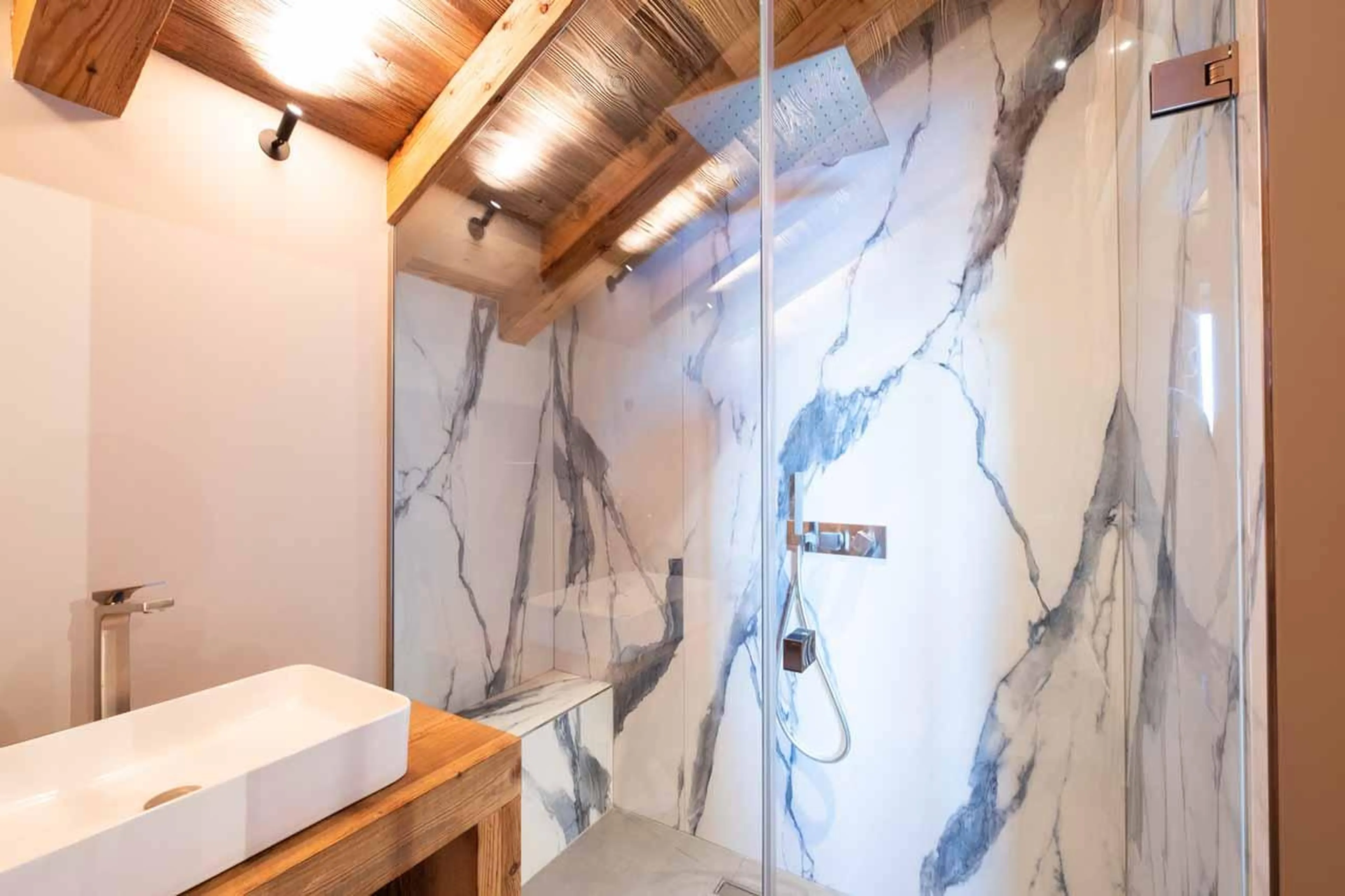 En-suite shower room in Chalet Kalinka, Meribel