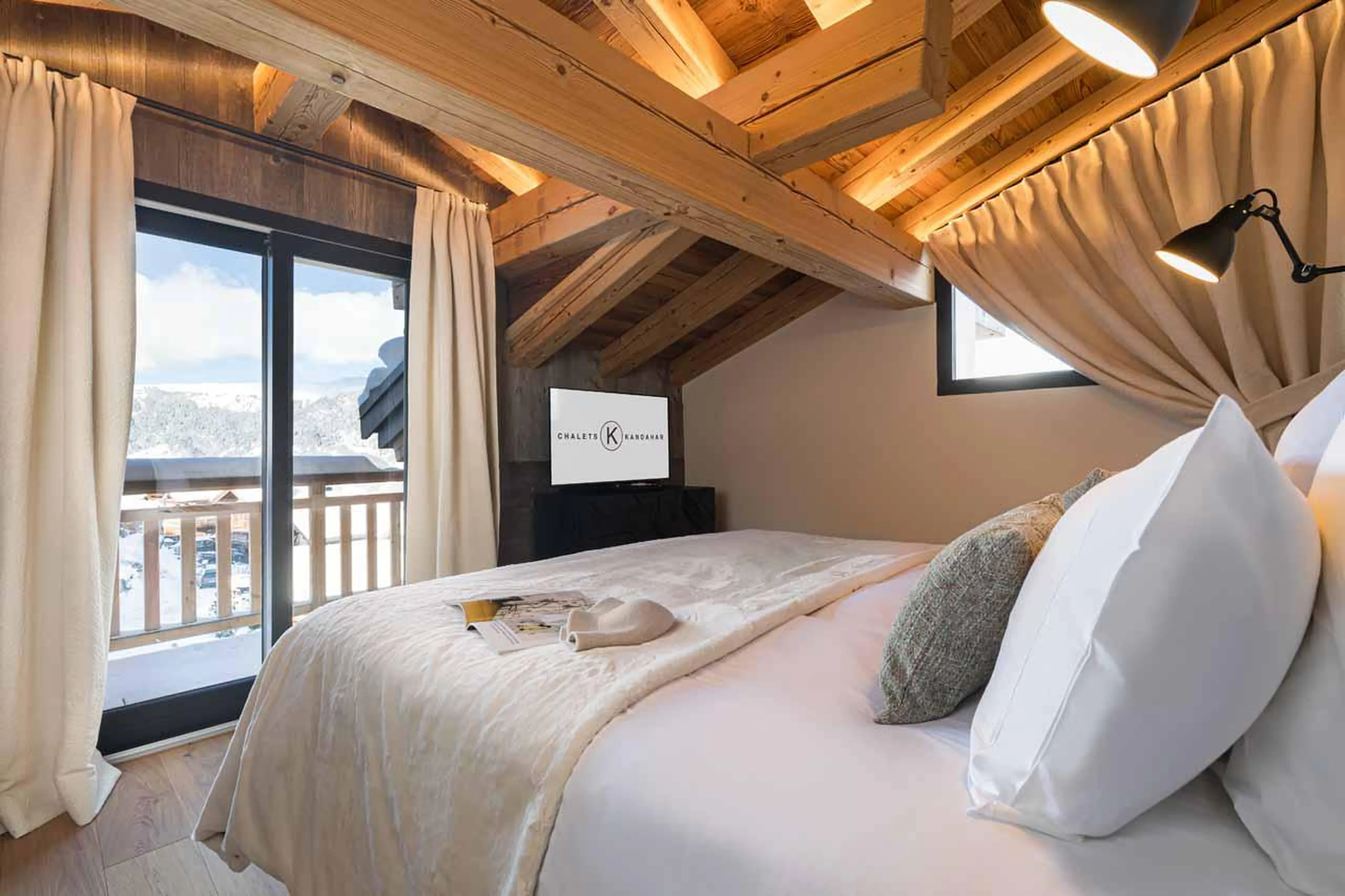 Double bedroom at Chalet Kandahar in Courchevel 1550