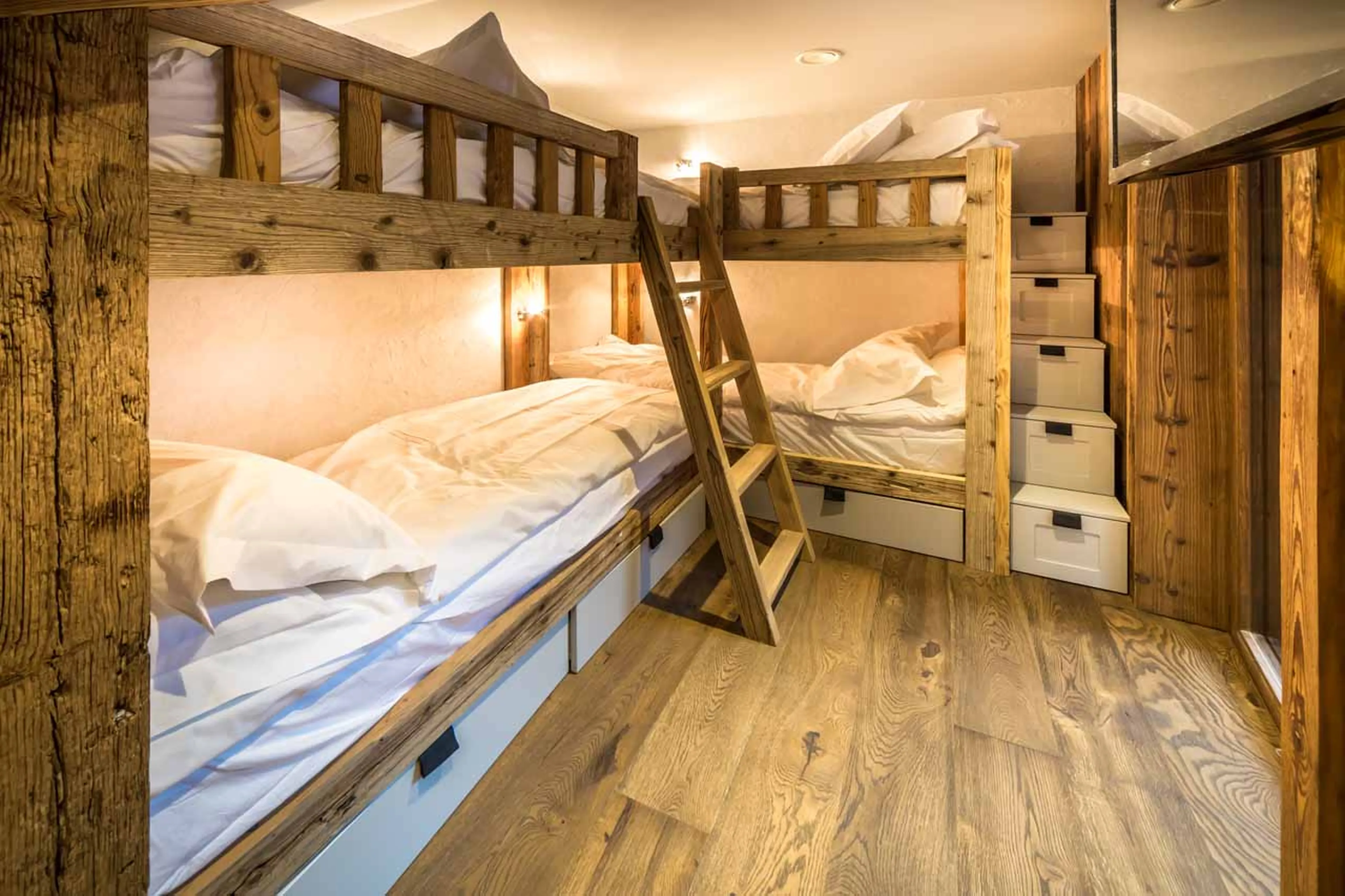 Bedroom 1 bunk area at Chalet Kapa in Morzine