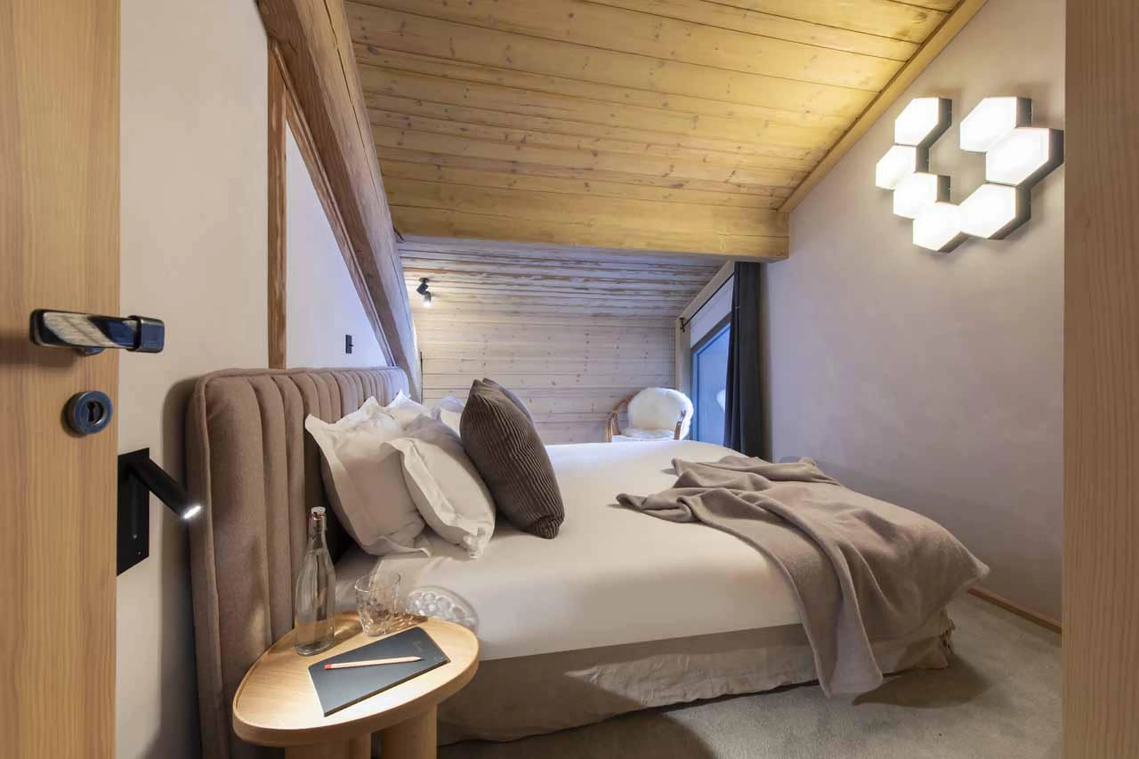 Cosy bedroom at Chalet Kitsune in Val d'Isere