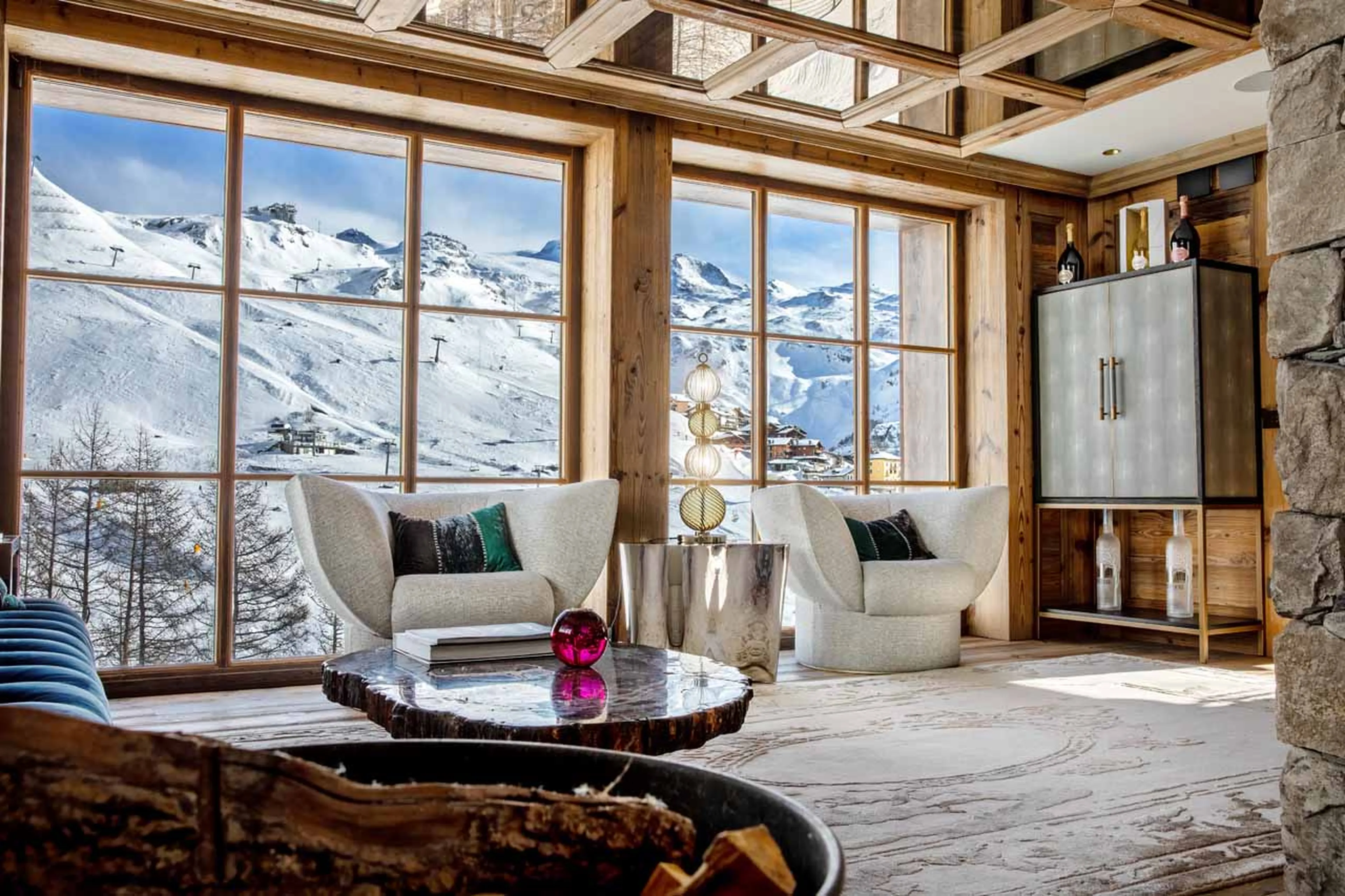 Club room at Chalet La Fenice in Breuil-Cervinia