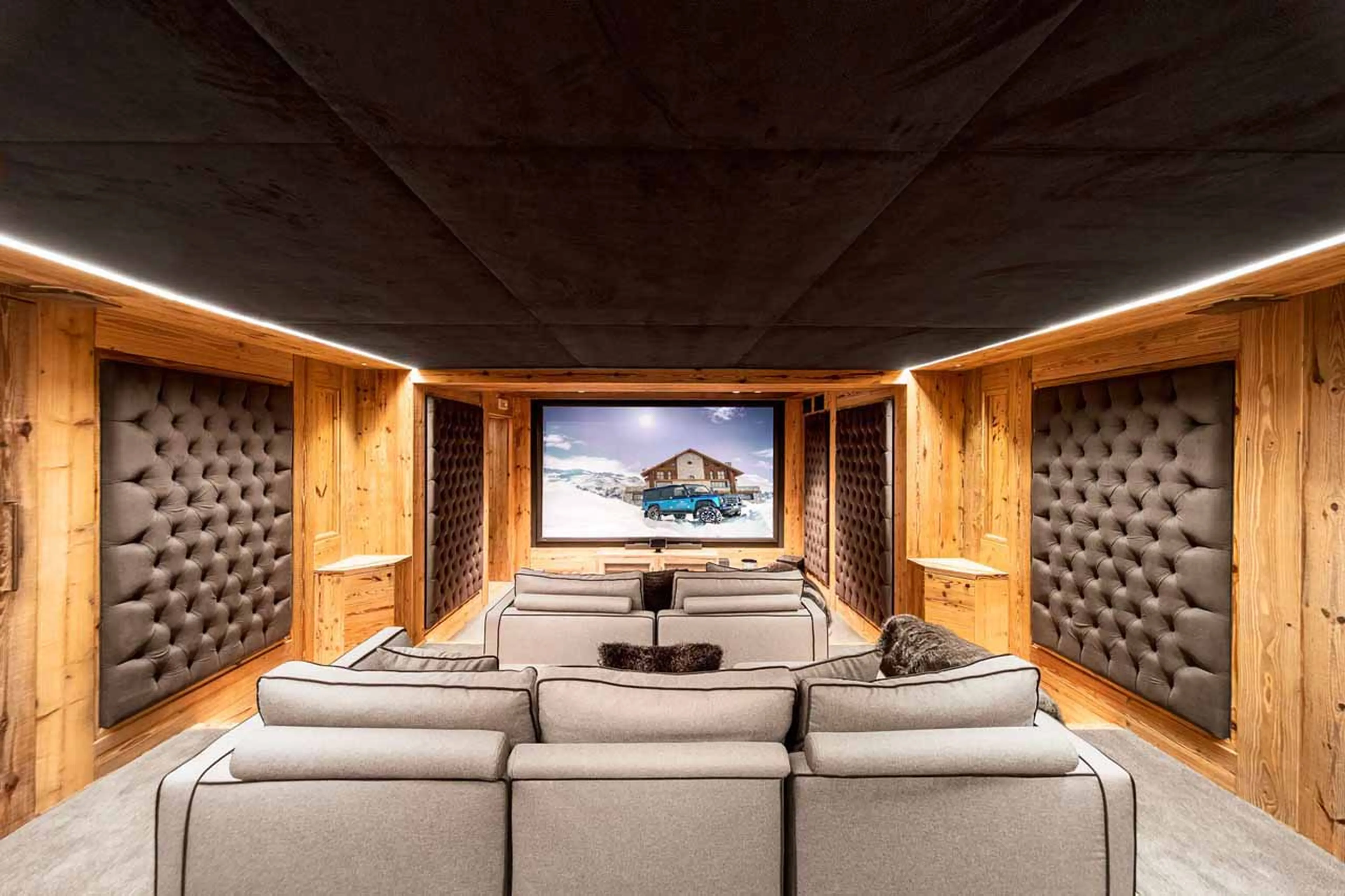 Cinema room at Chalet La Fenice in Breuil-Cervinia