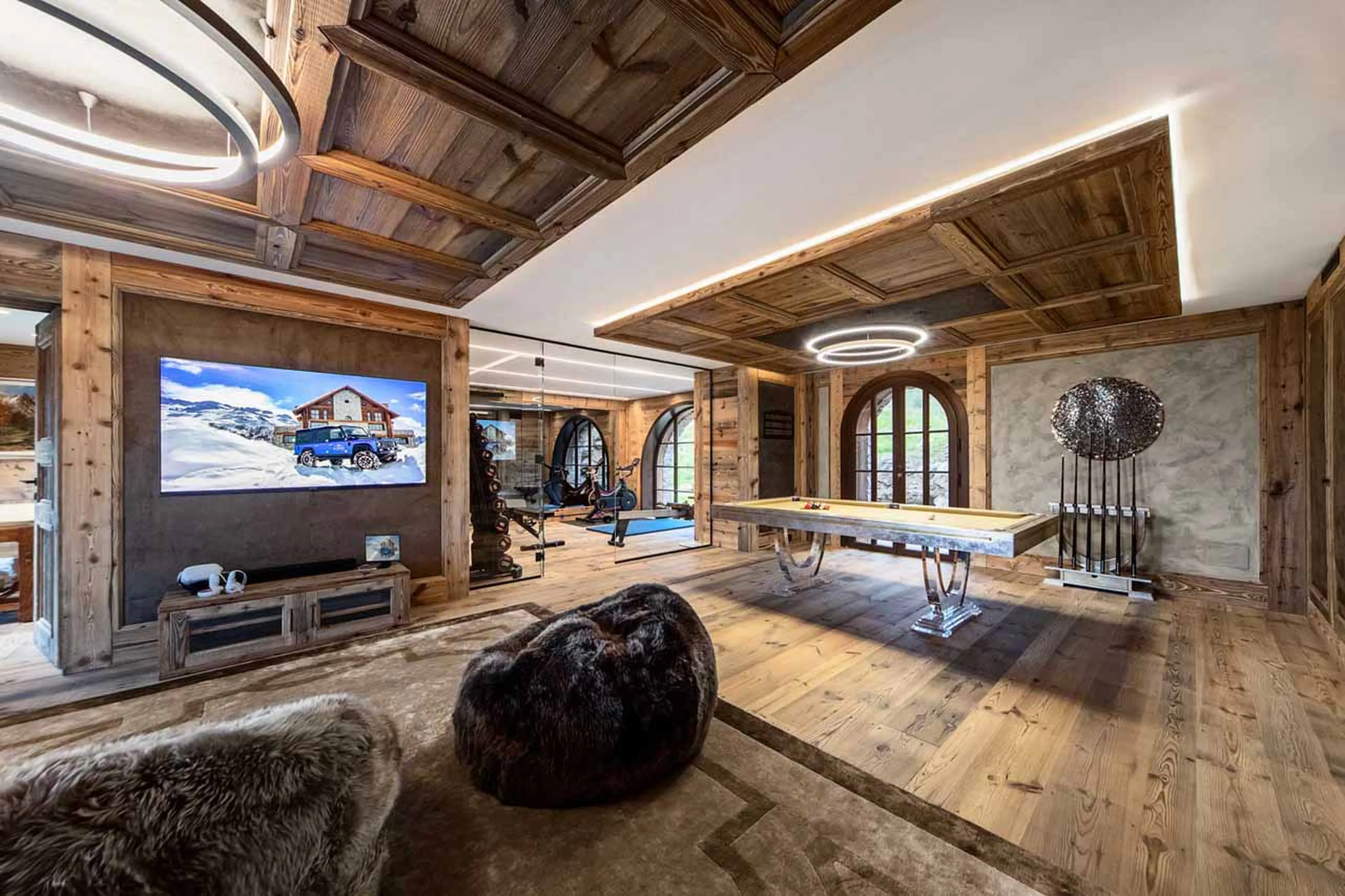 TV in games room at Chalet La Fenice in Breuil-Cervinia