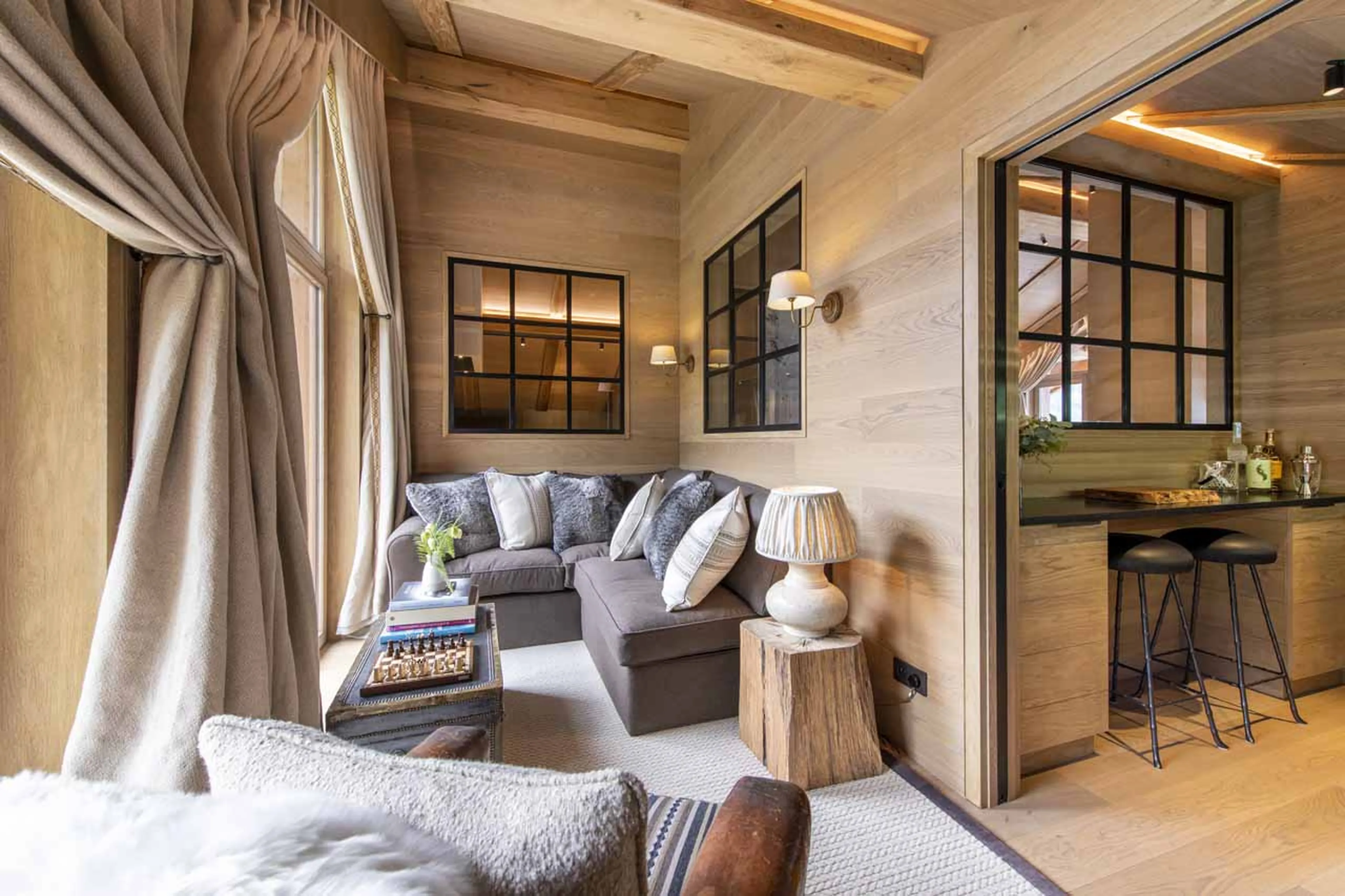 Bar and snug at Chalet La Loze in Meribel