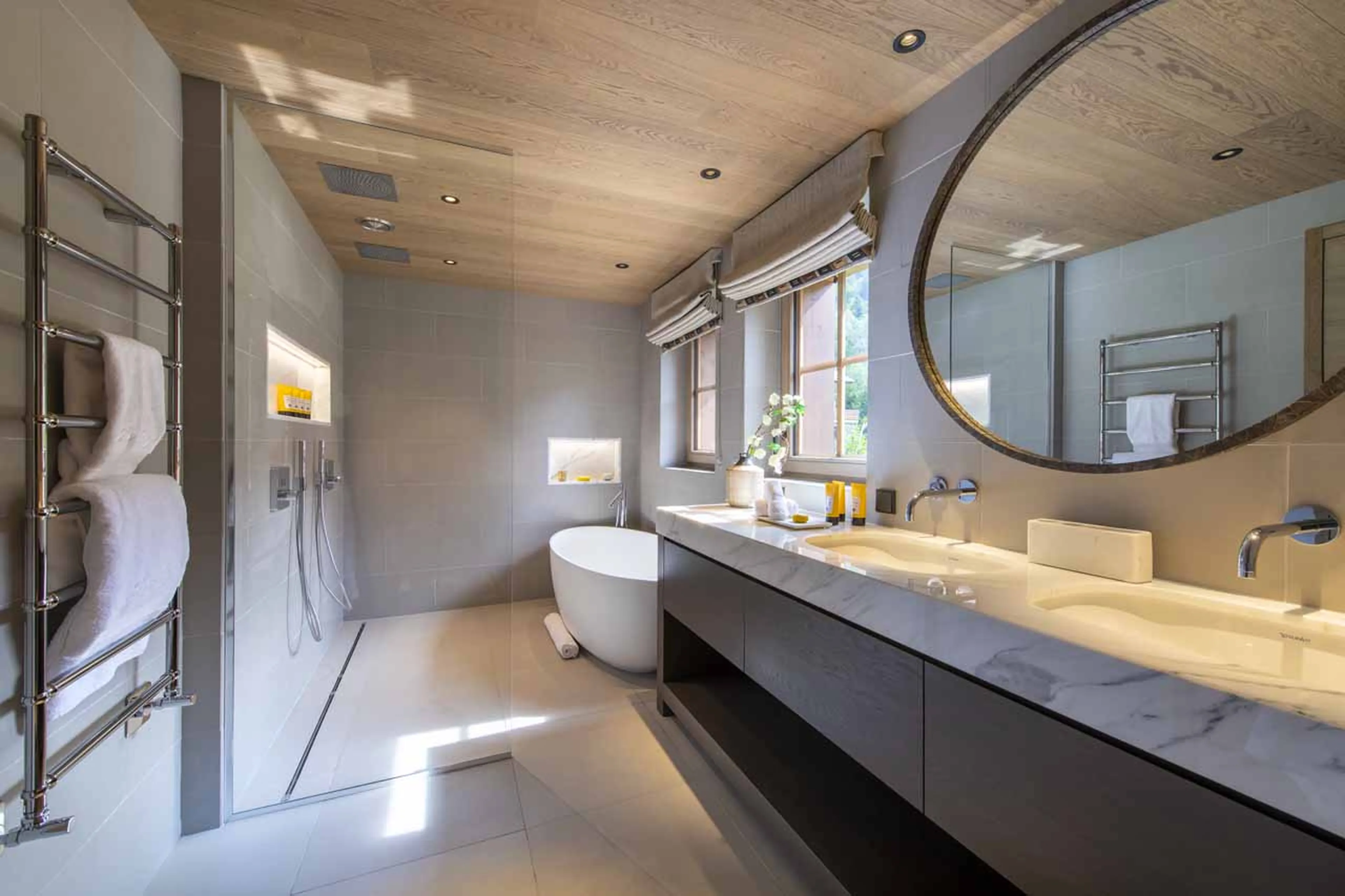 Master bathroom at Chalet La Loze in Meribel