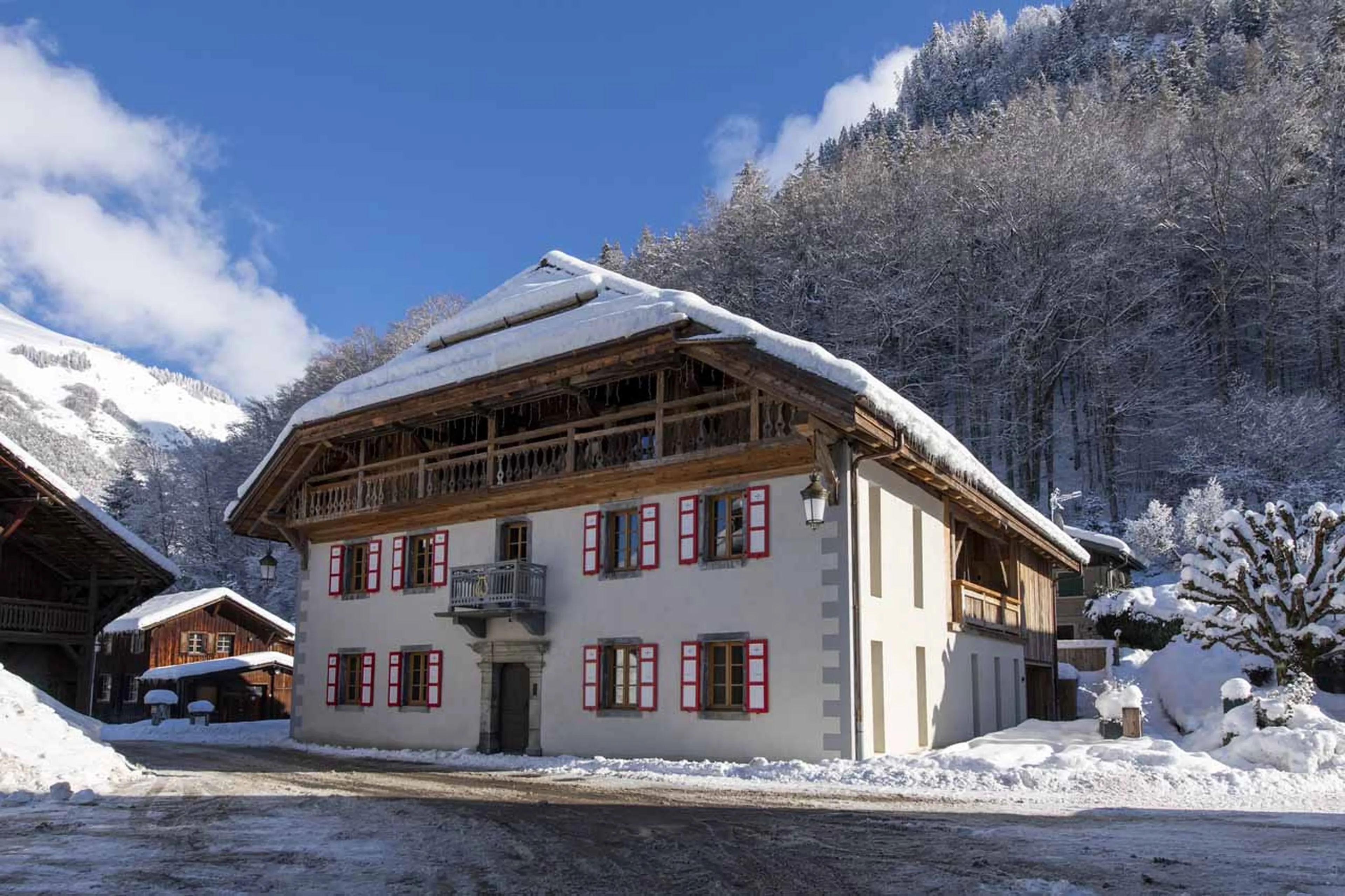 Exterior of Chalet La Maison in Morzine