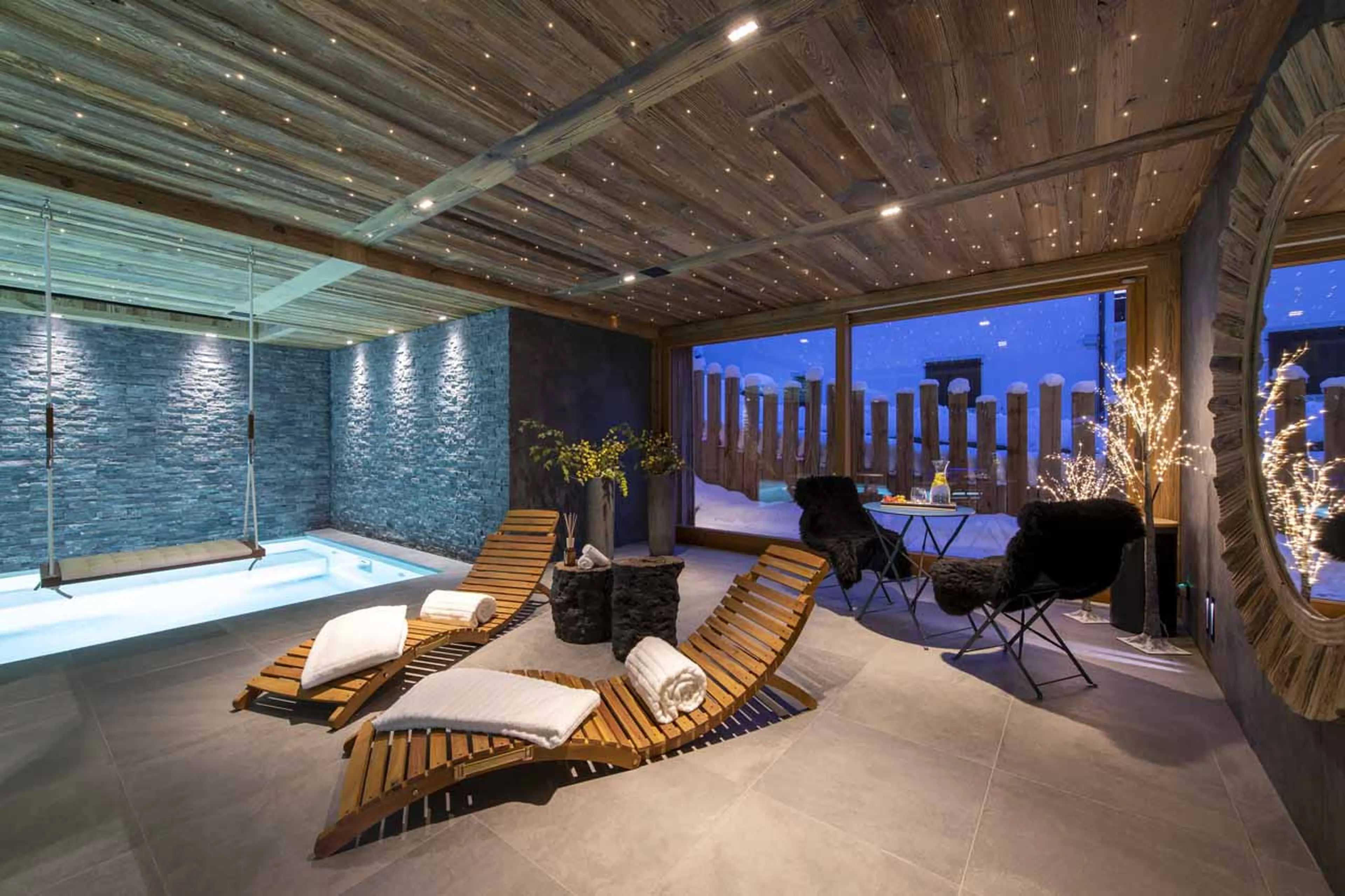 Lounge seating in spa at Chalet La Maison in Morzine