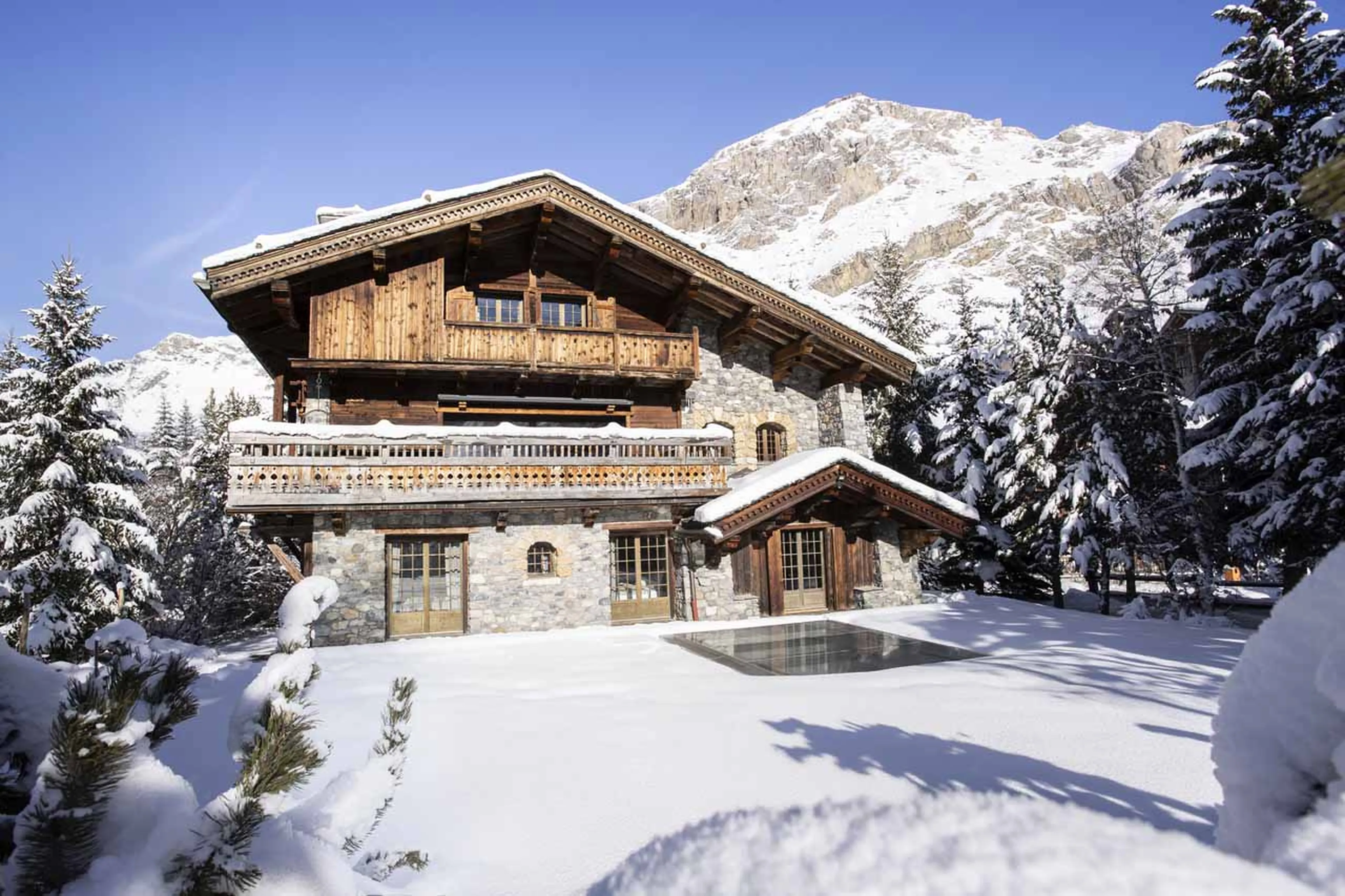 Exterior in the winter at Chalet La Reserve in Val d'Isere