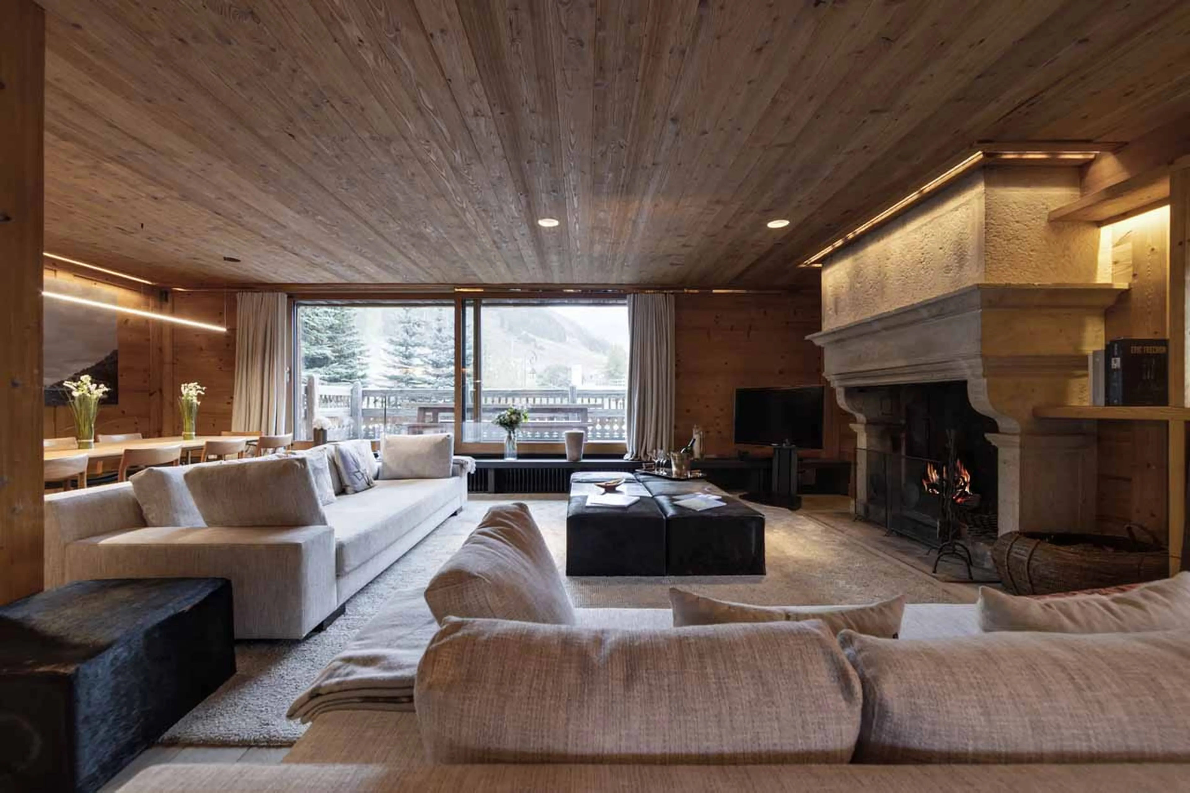Living area at Chalet La Reserve in Val d'Isere