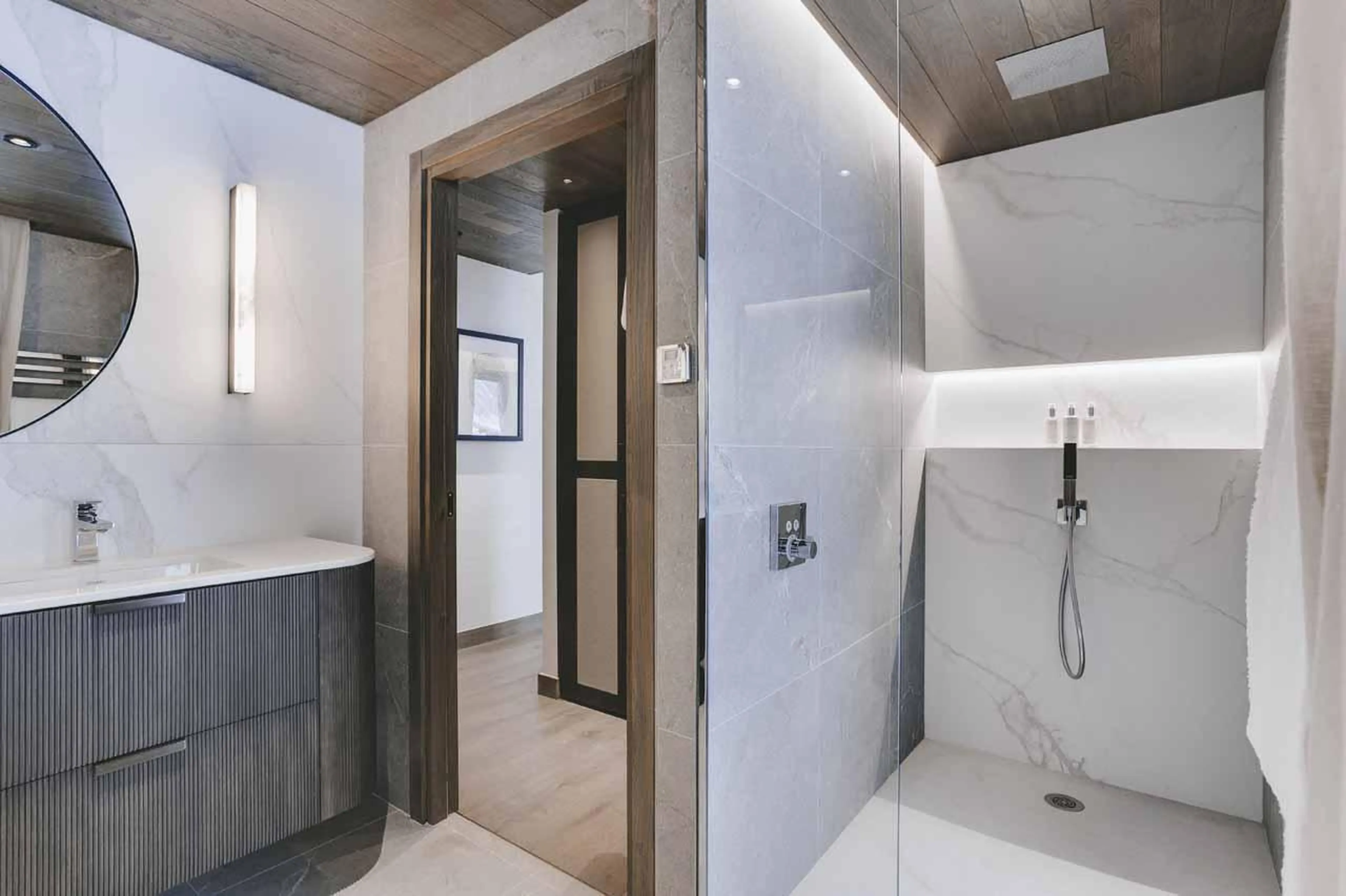 En-suite bathroom with shower at Chalet La Tene, Val d'Isere