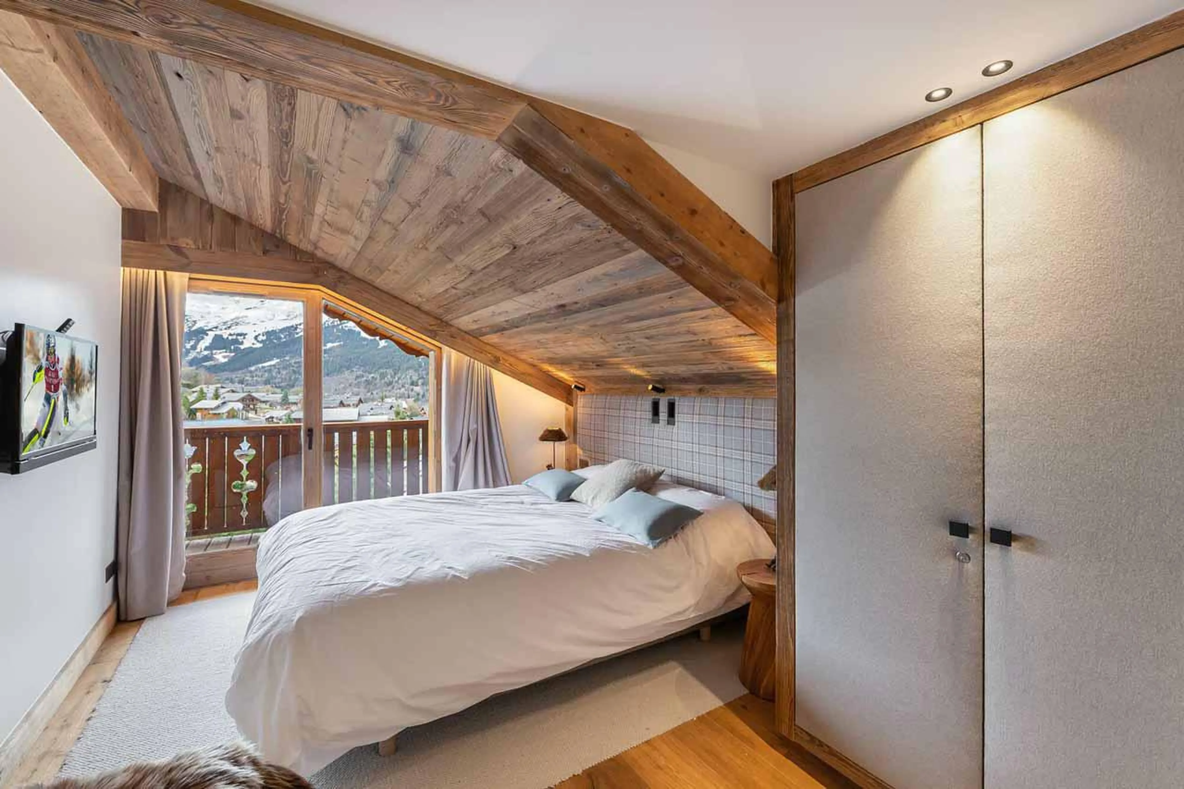 Bedroom three at Chalet Lady Mijane in Meribel