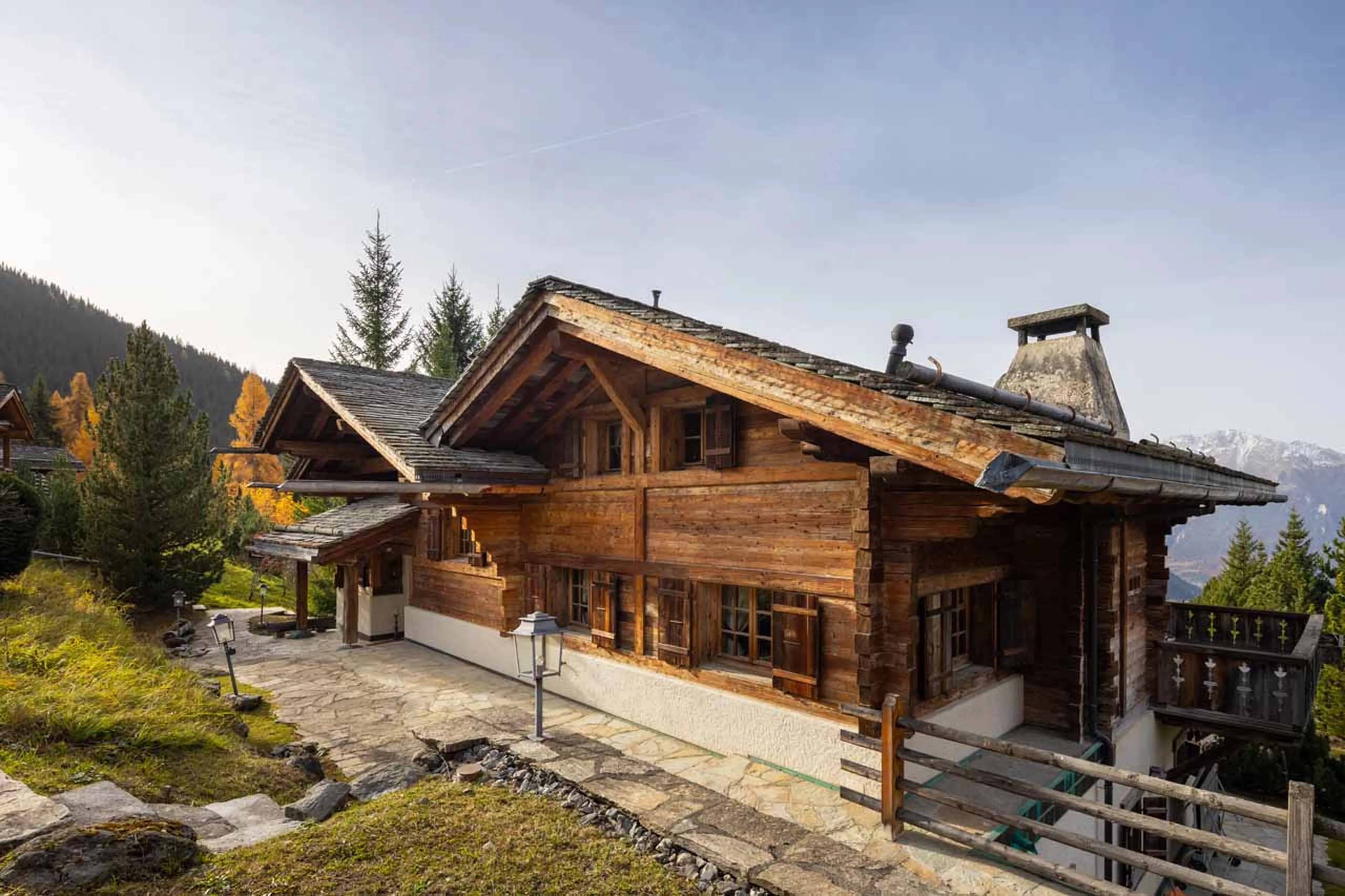 Exterior entrance at Chalet Lalapanzi in Verbier